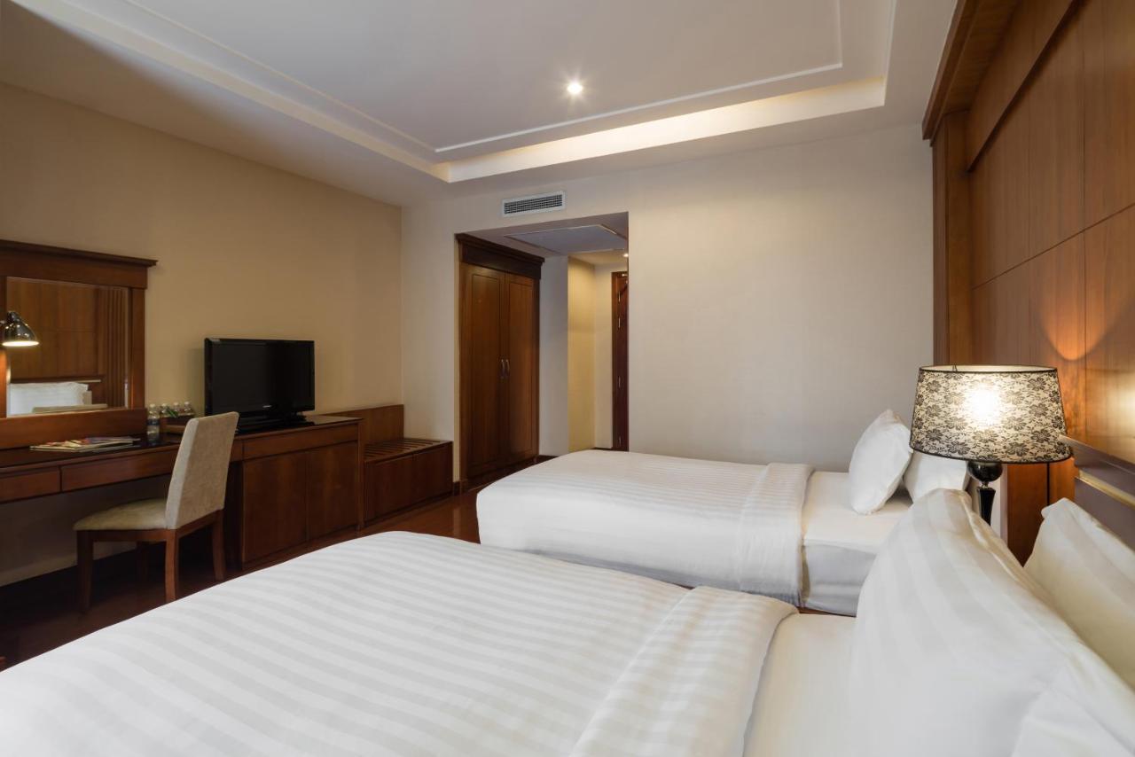 Deluxe Double or Twin Room City View