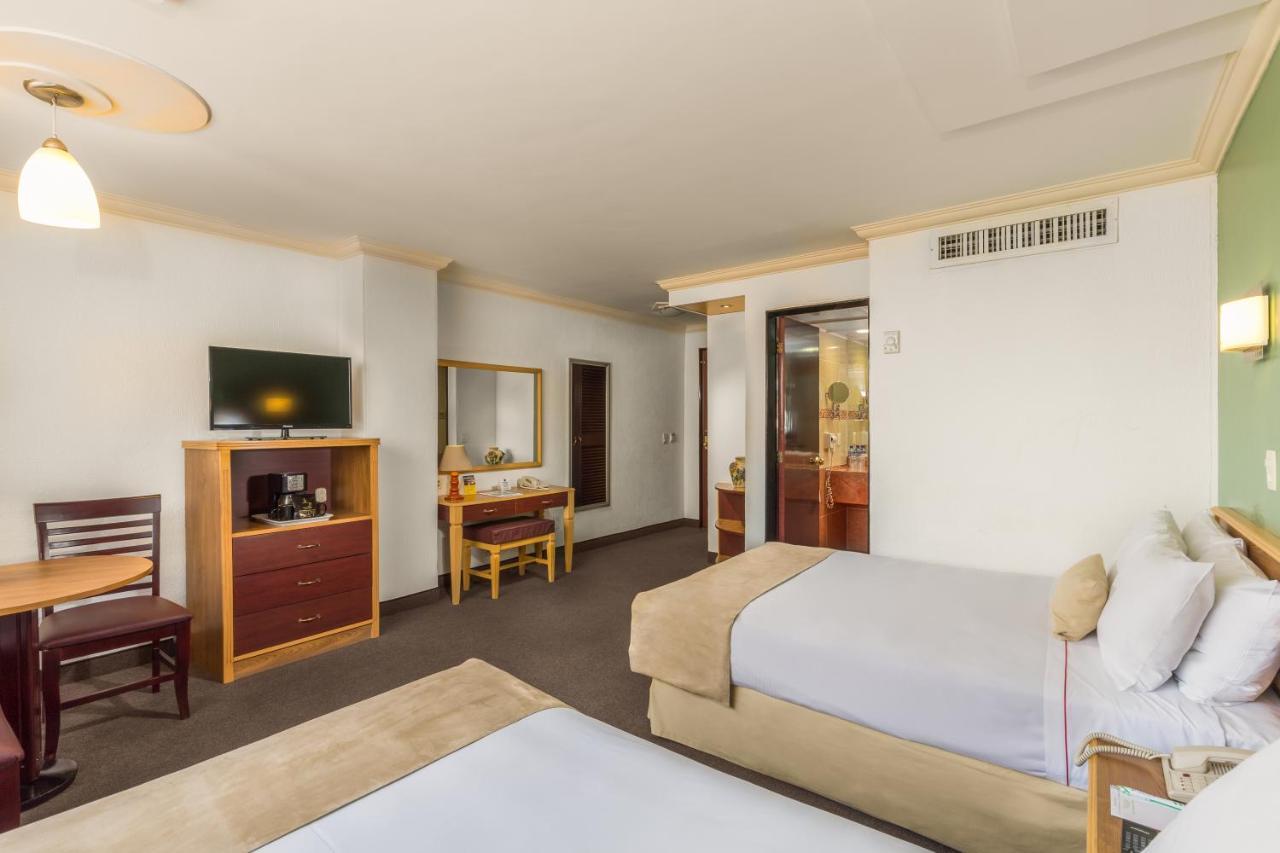 Double Room Two Double Beds Non-Smoking