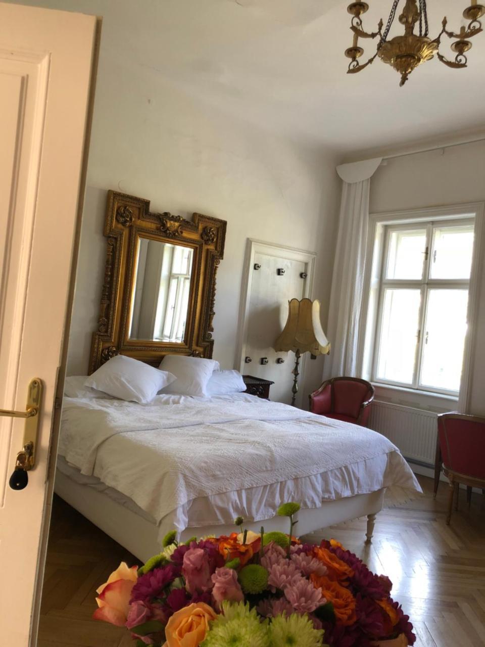 Large Double Room River View Separate Bathroom