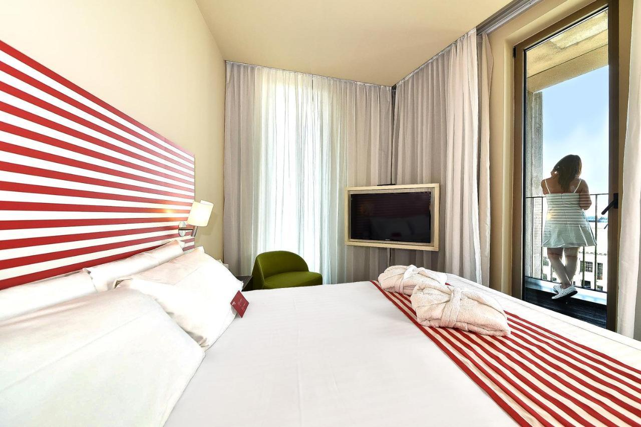 Double Room with Balcony and View