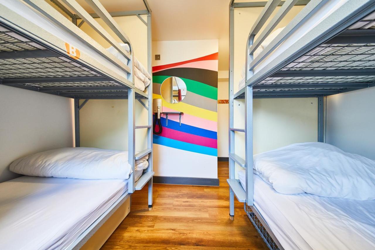 Bed 4-Bed Mixed Dormitory Room Private Bathroom