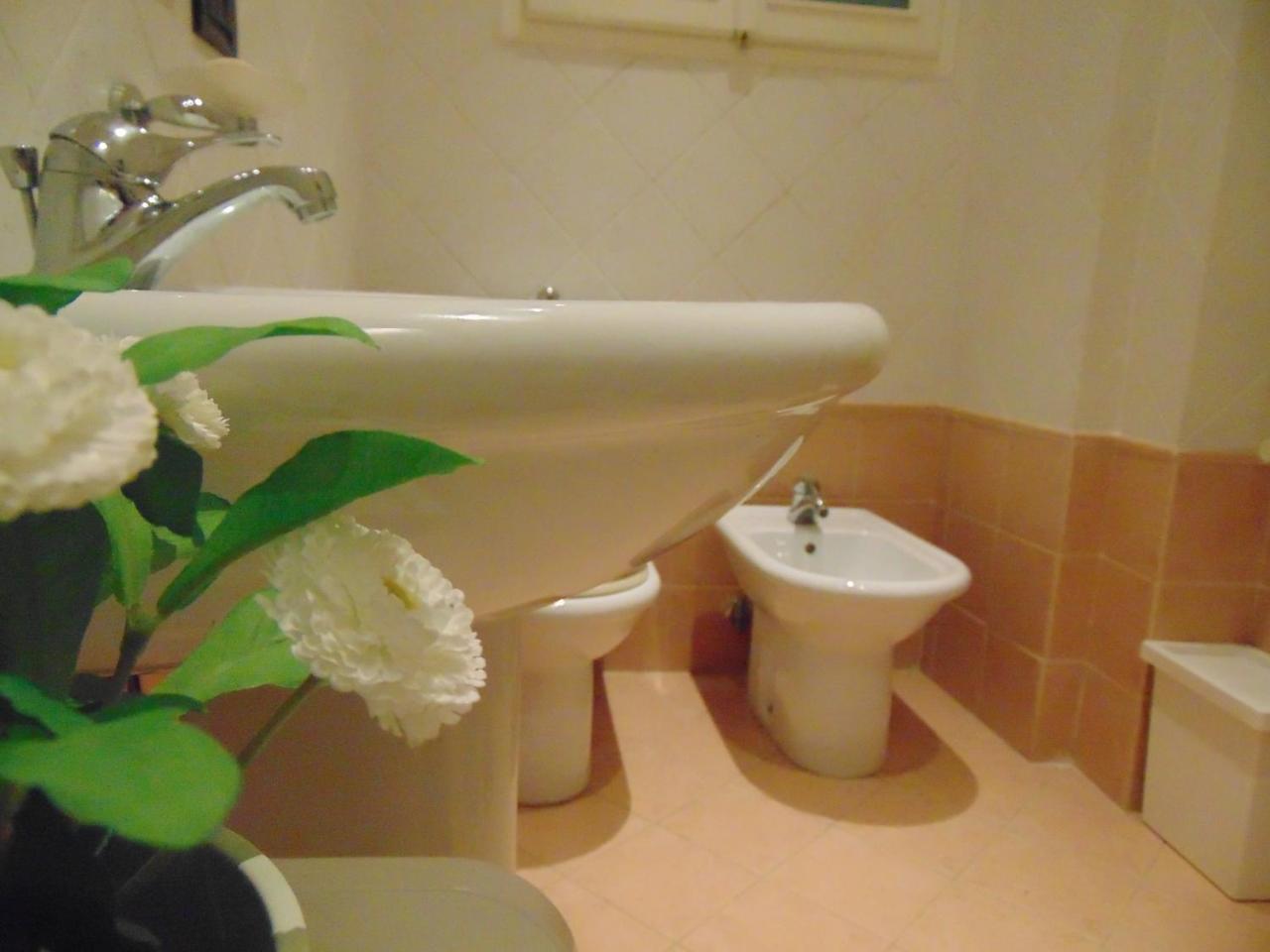 Double or Twin Room with Shared Bathroom