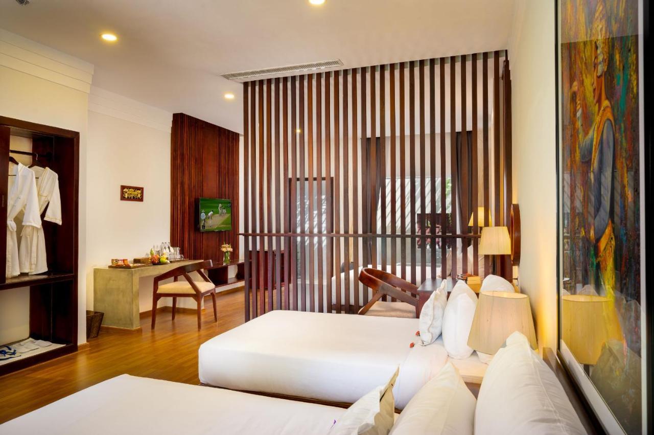 Triple Grand Suite Balcony