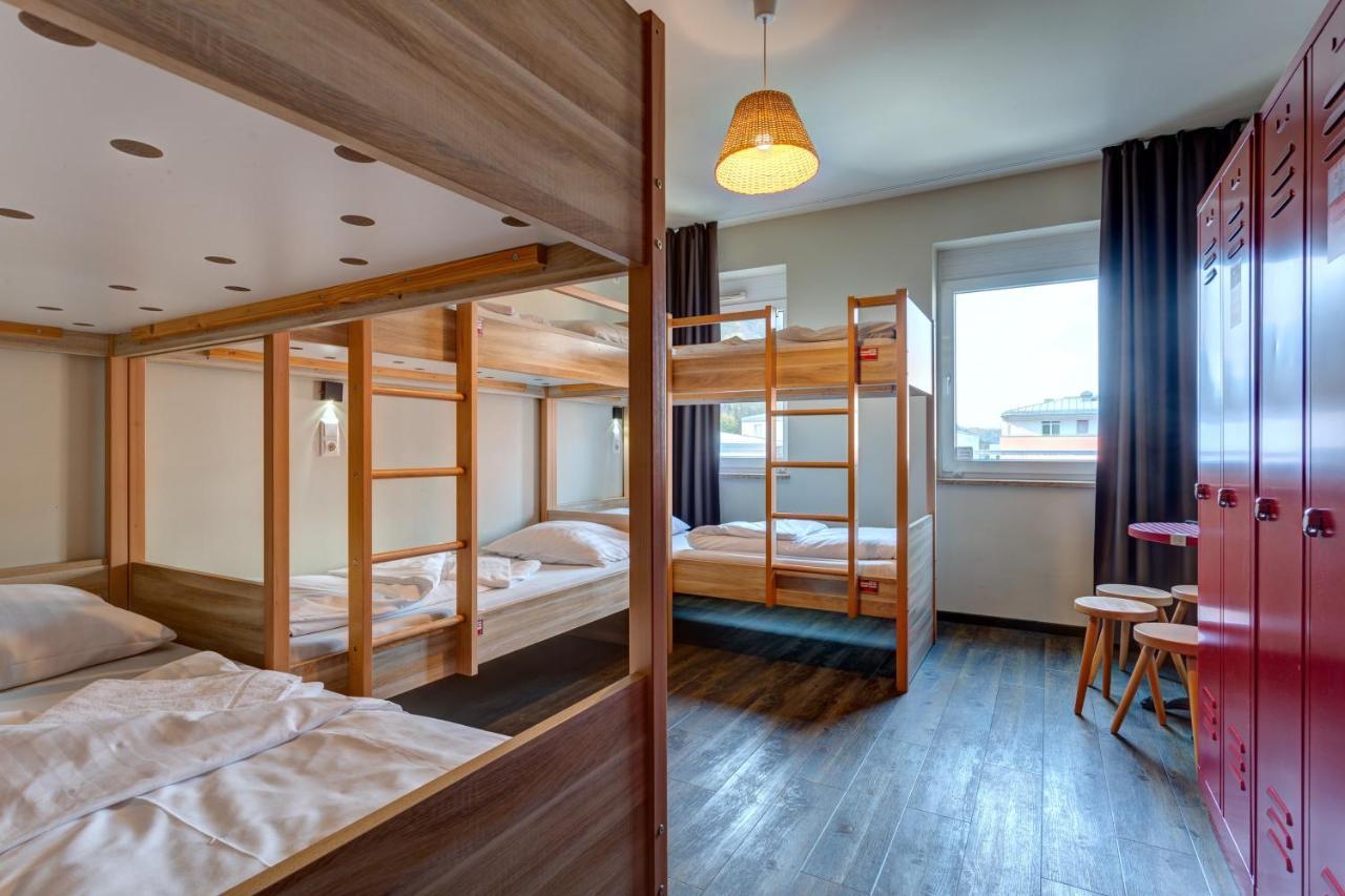 Bed 6-Bed Female Dormitory Room