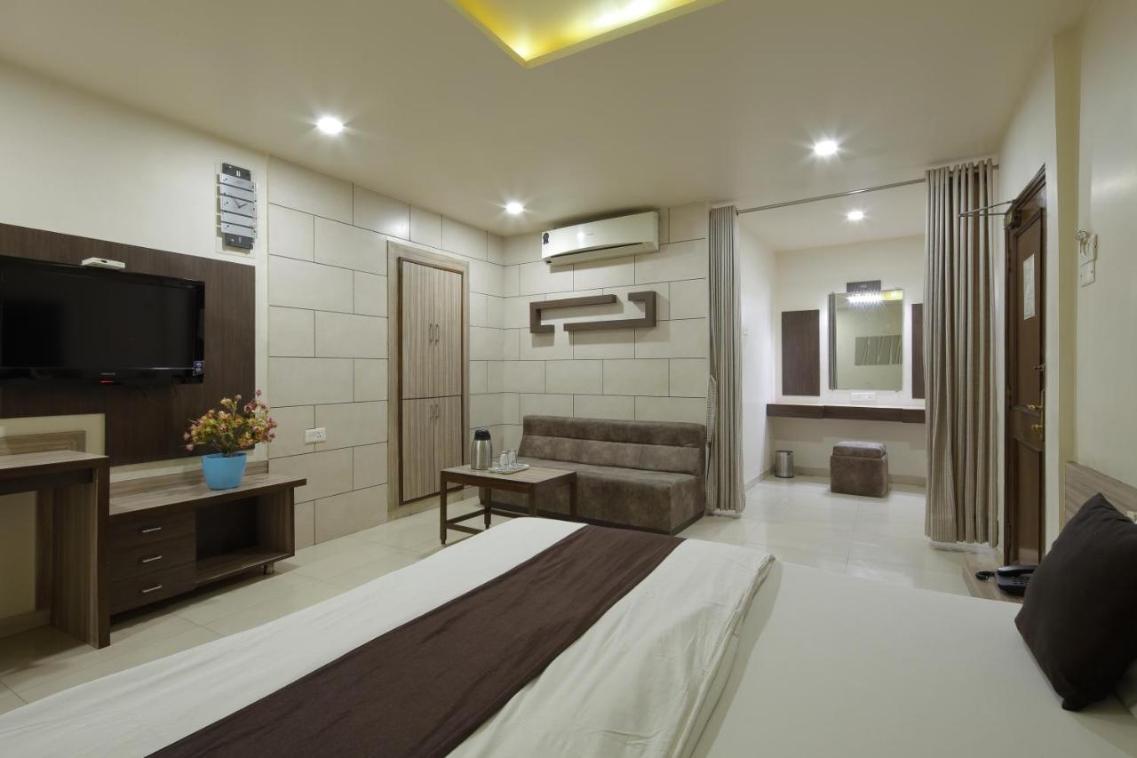 Executive Suite