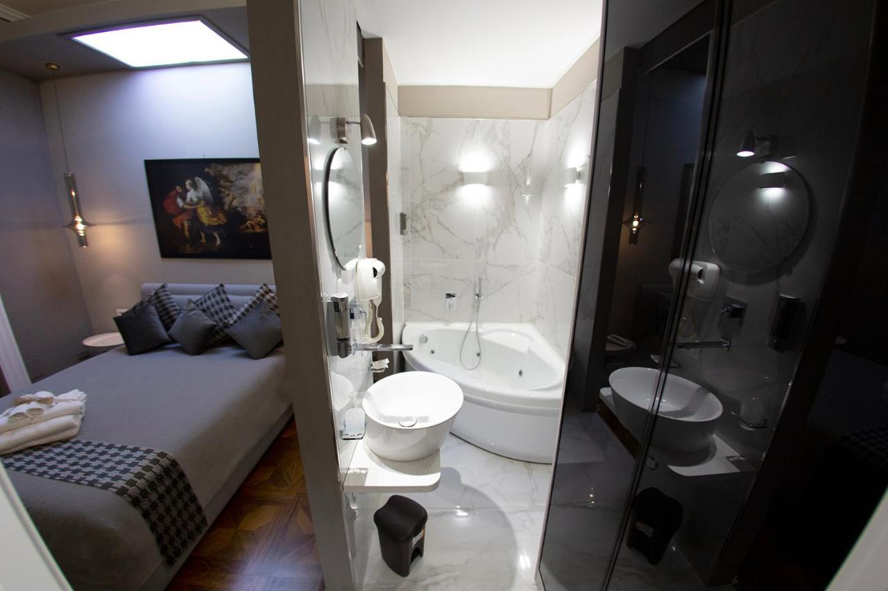 Suite with Spa Bath