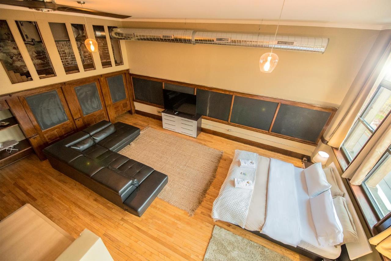 Superior Apartment