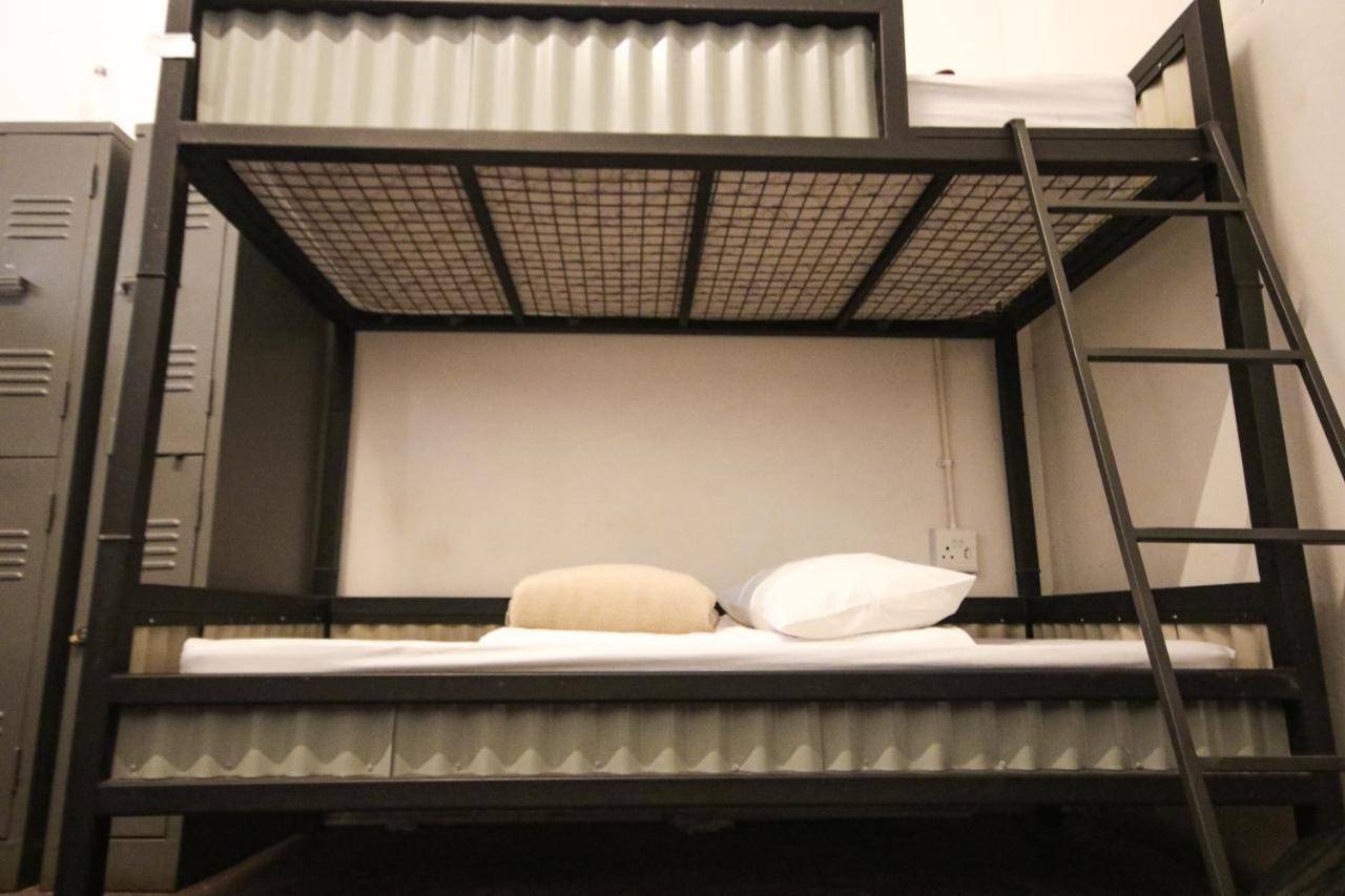 Bed 12-Bed Mixed Dormitory Room