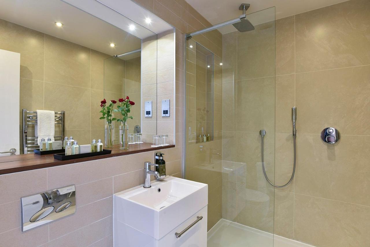2-Bedroom Deluxe Apartment