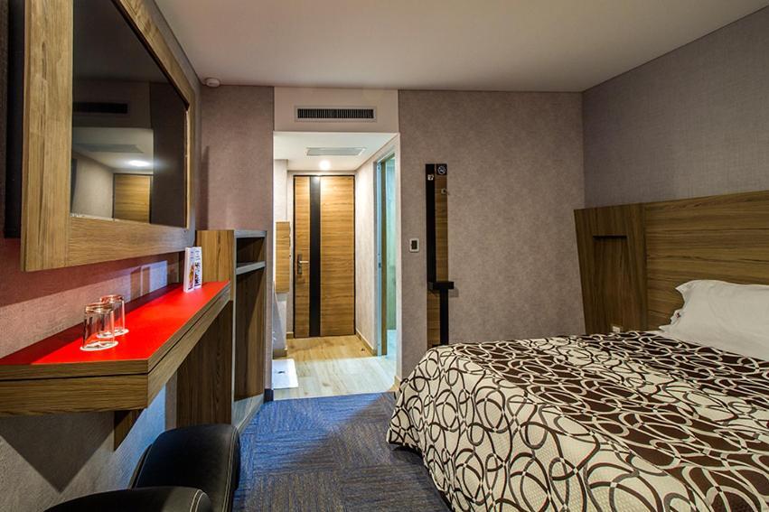 Queen Suite