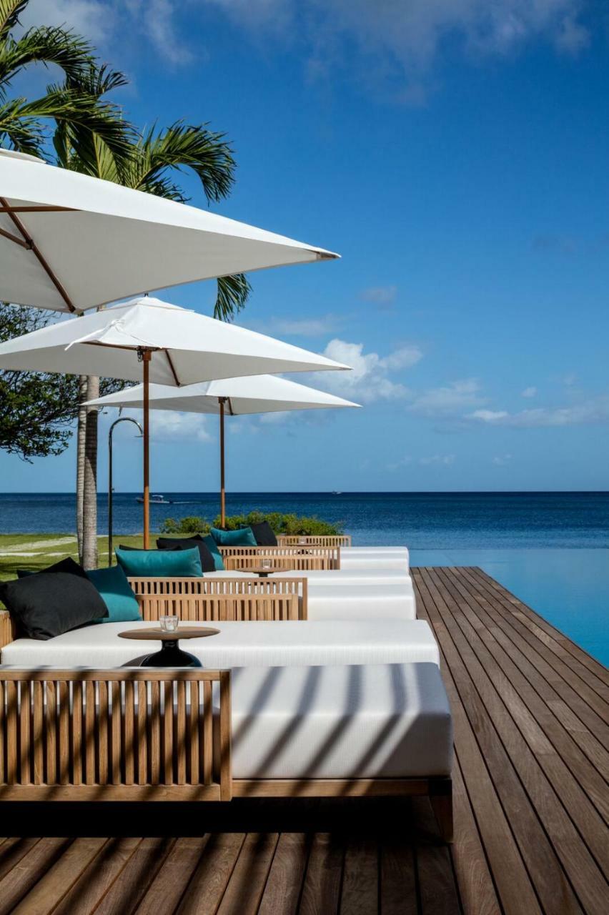 Four-Bedroom Beachfront Estate Pool