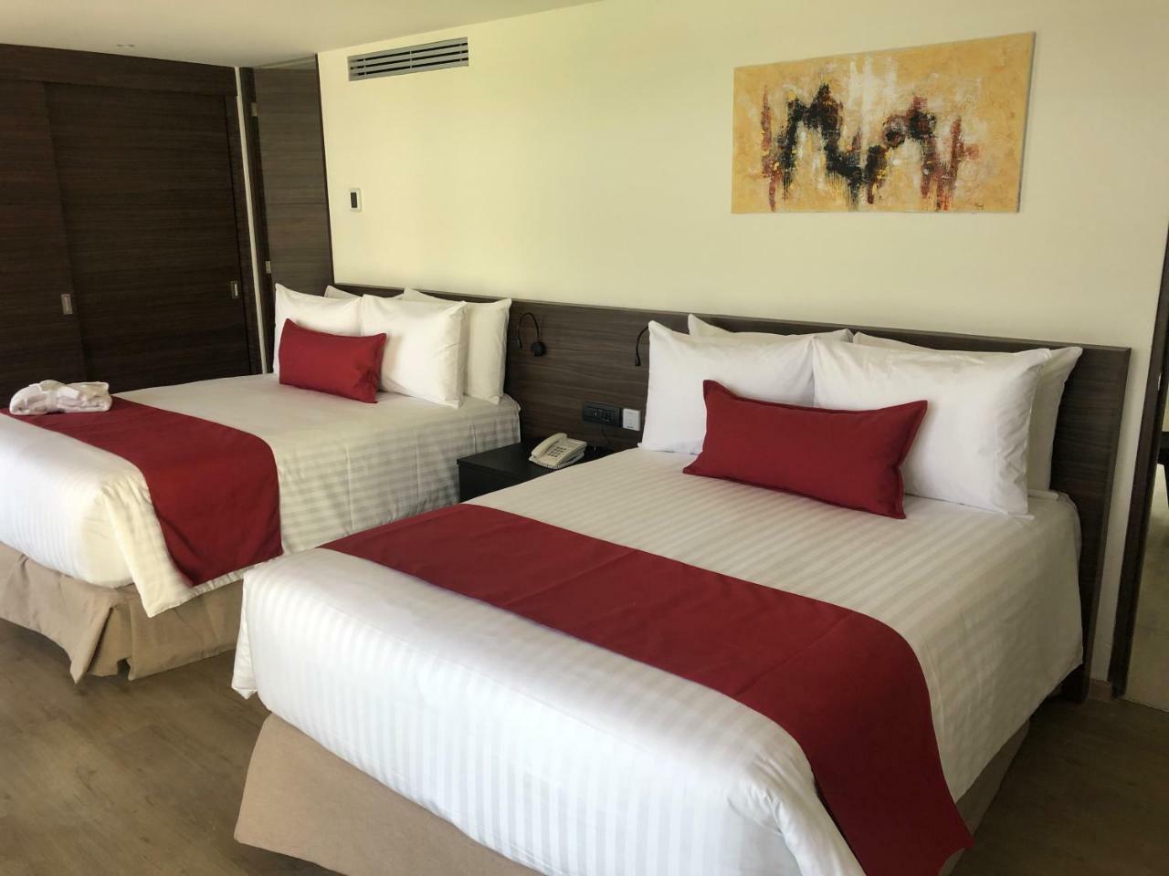 Standard Double Suite
