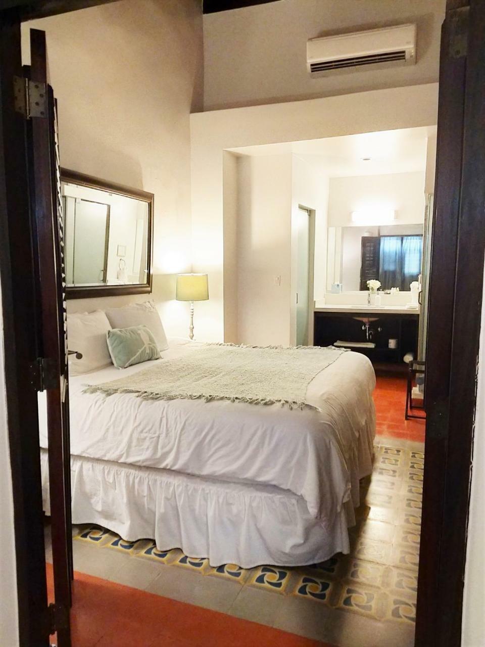 First Class Suite