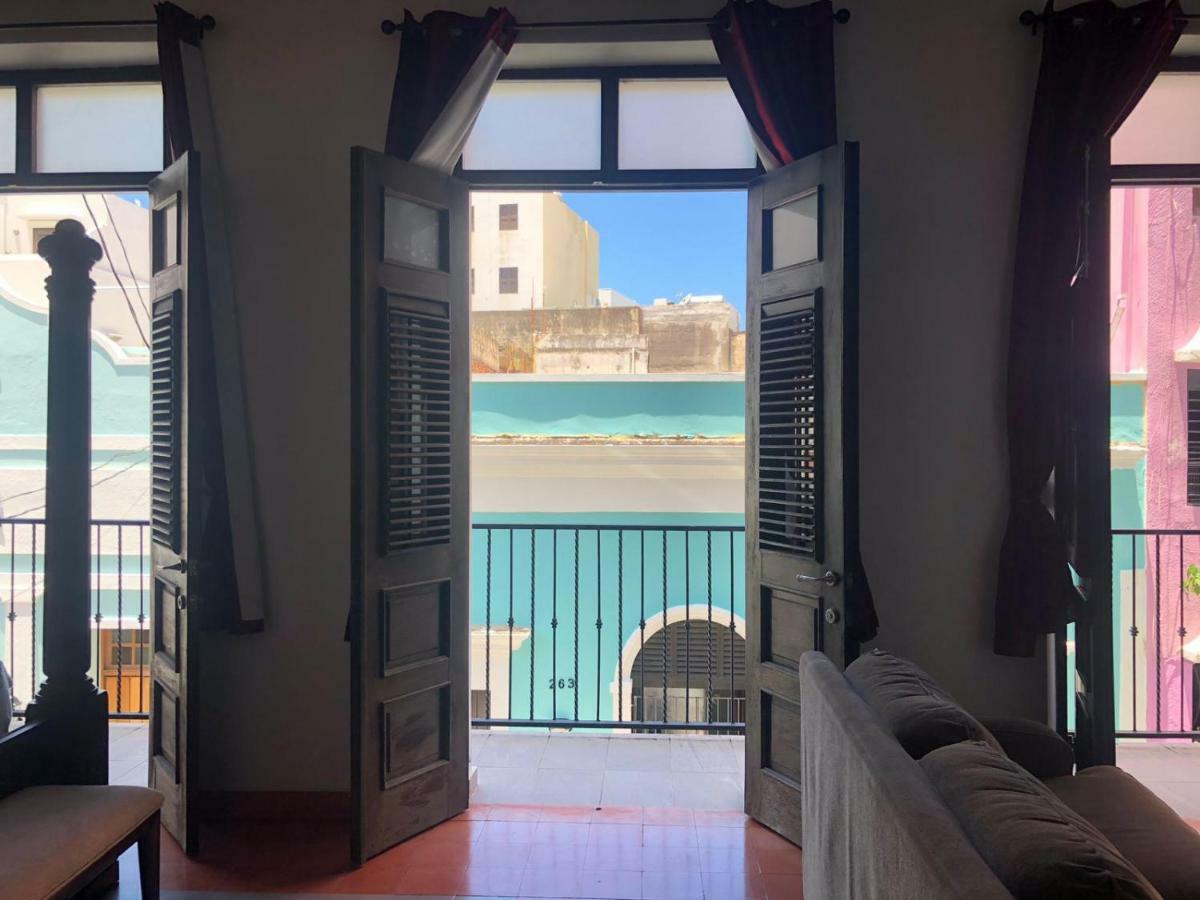 Deluxe Balcony Suite