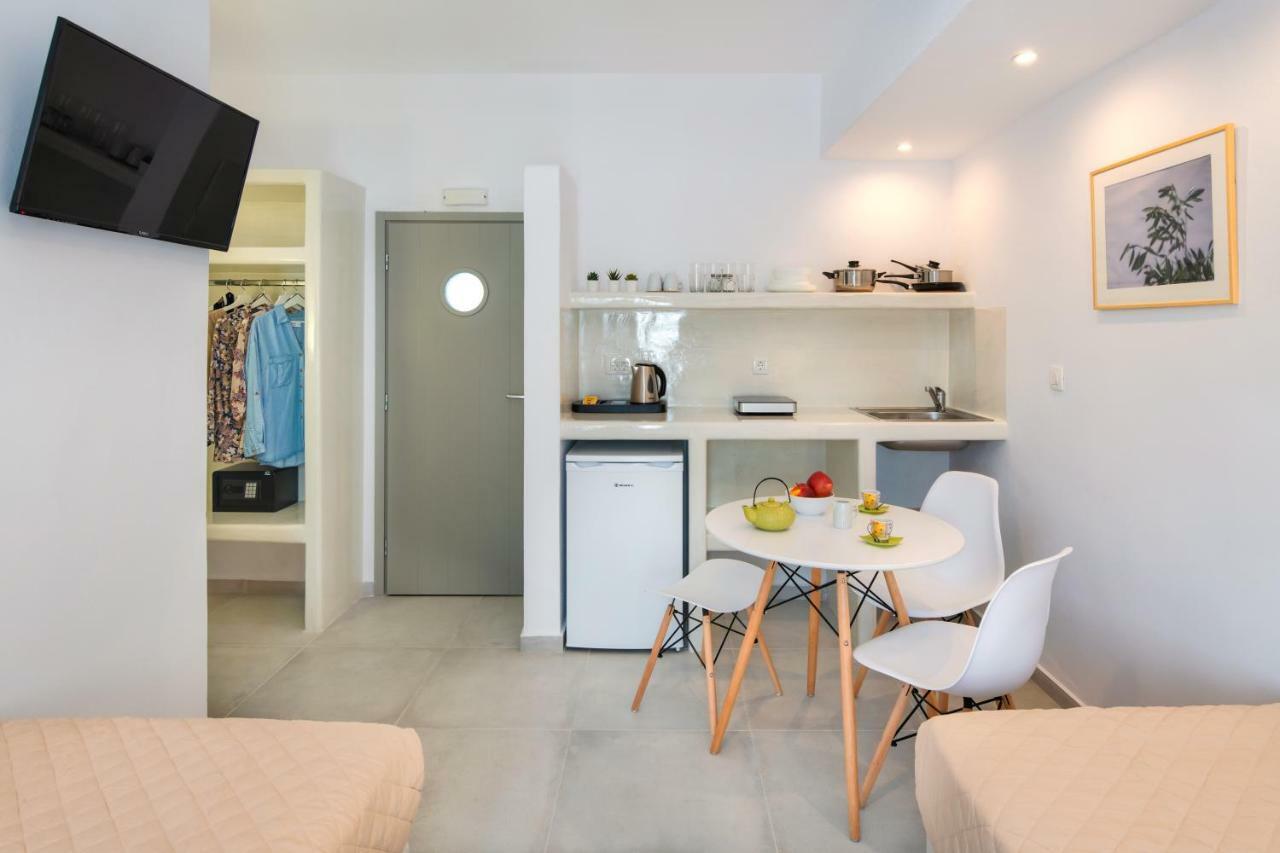Studio Apartment