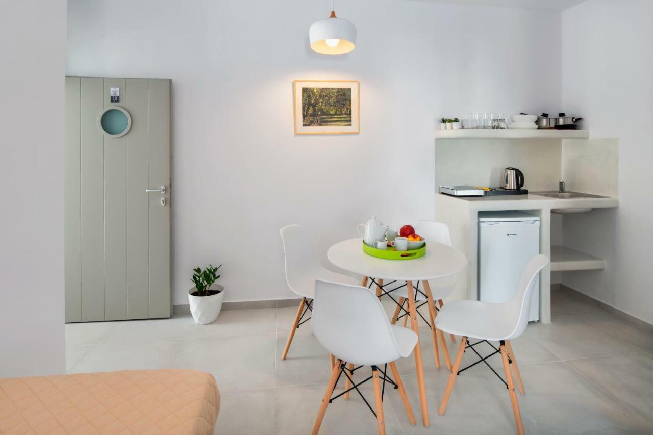 Studio Apartment