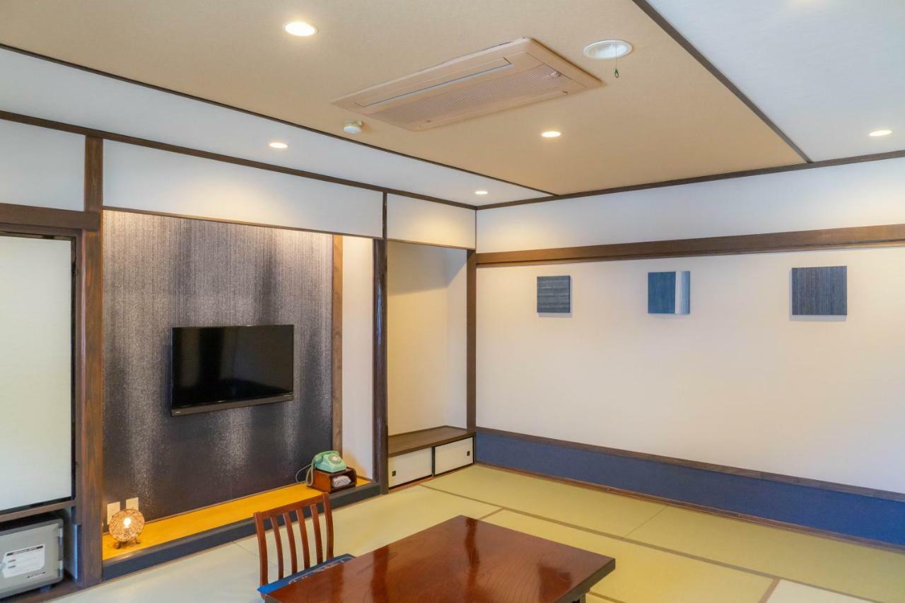 Renovated Standard Japanese-Style Room with Private Toilet (Shared Bathroom) - Naritasan Temple View