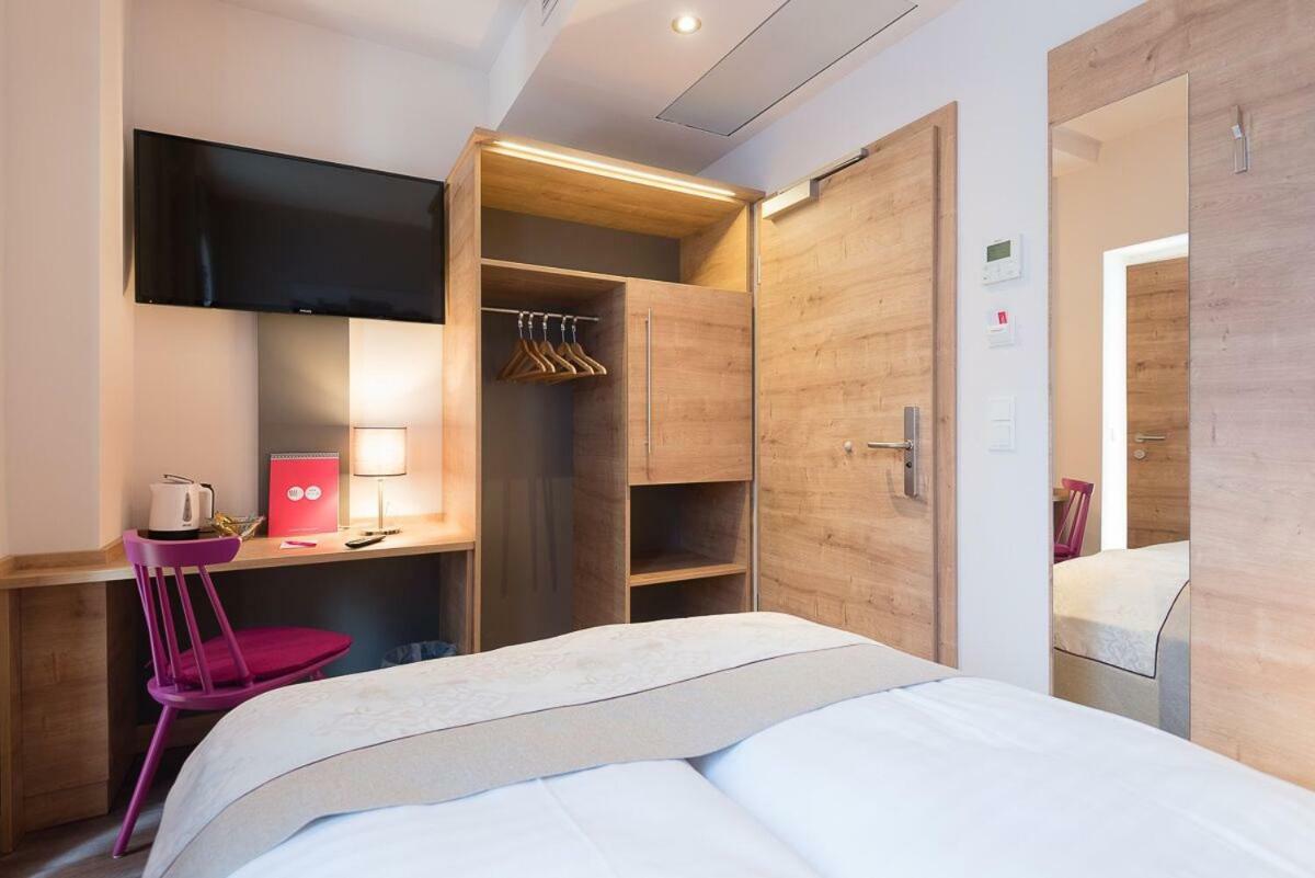 Basic Double Room