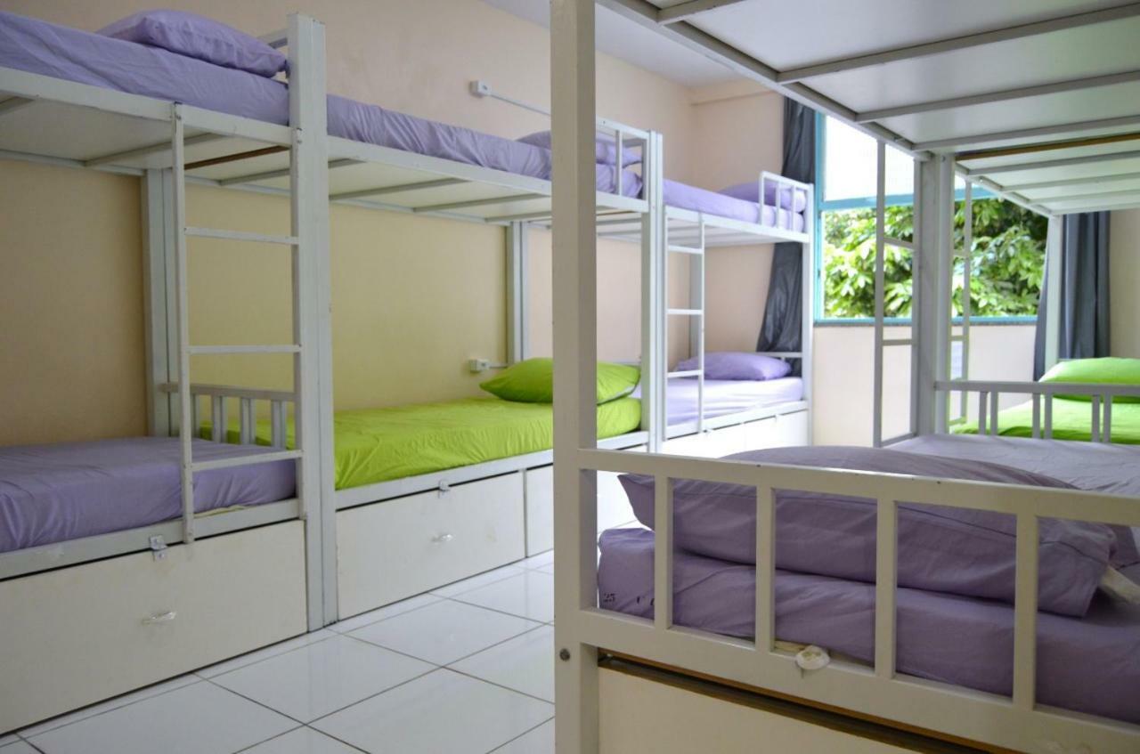 Bed 10-Bed Mixed Dormitory Room