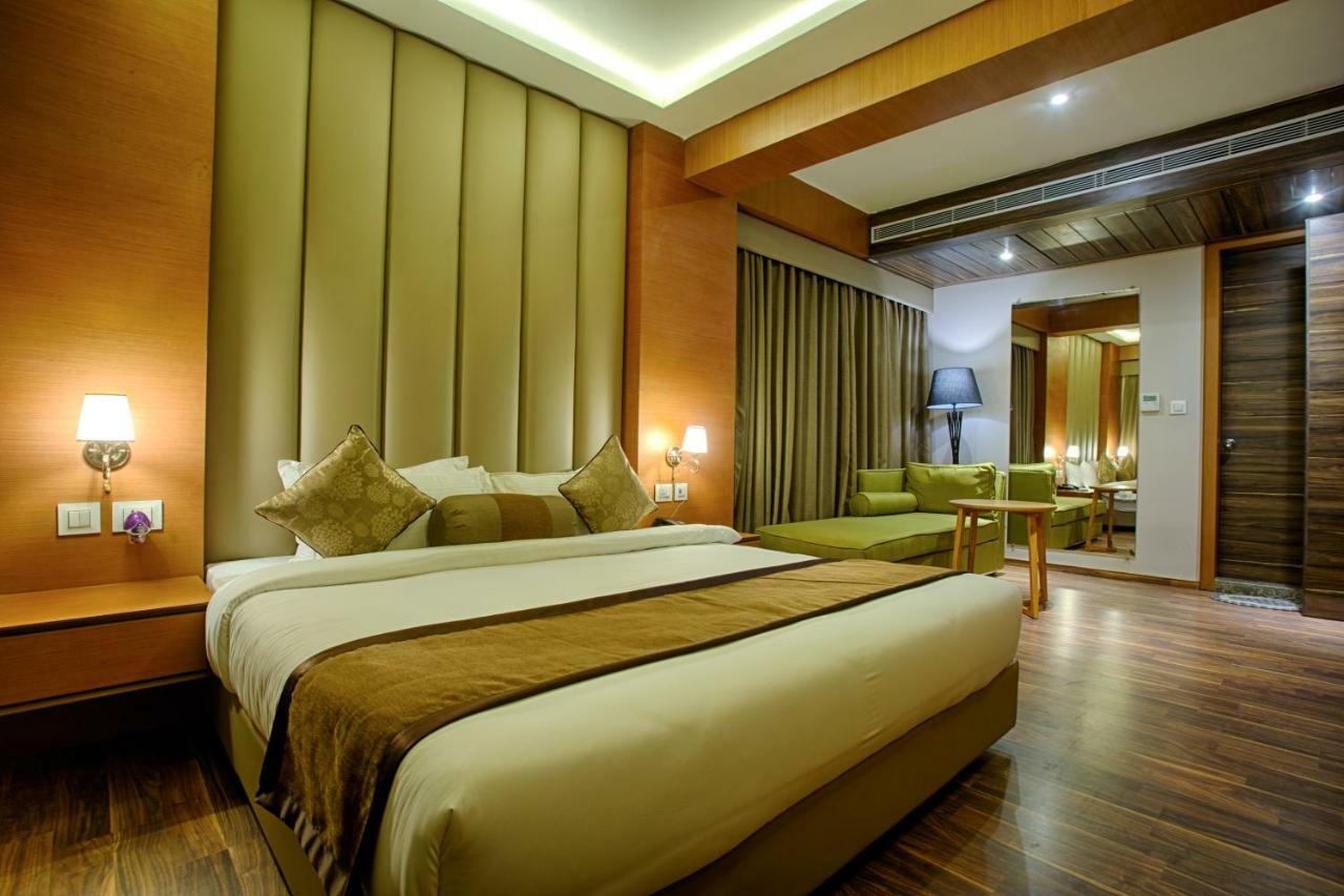Deluxe Double Room with Bath