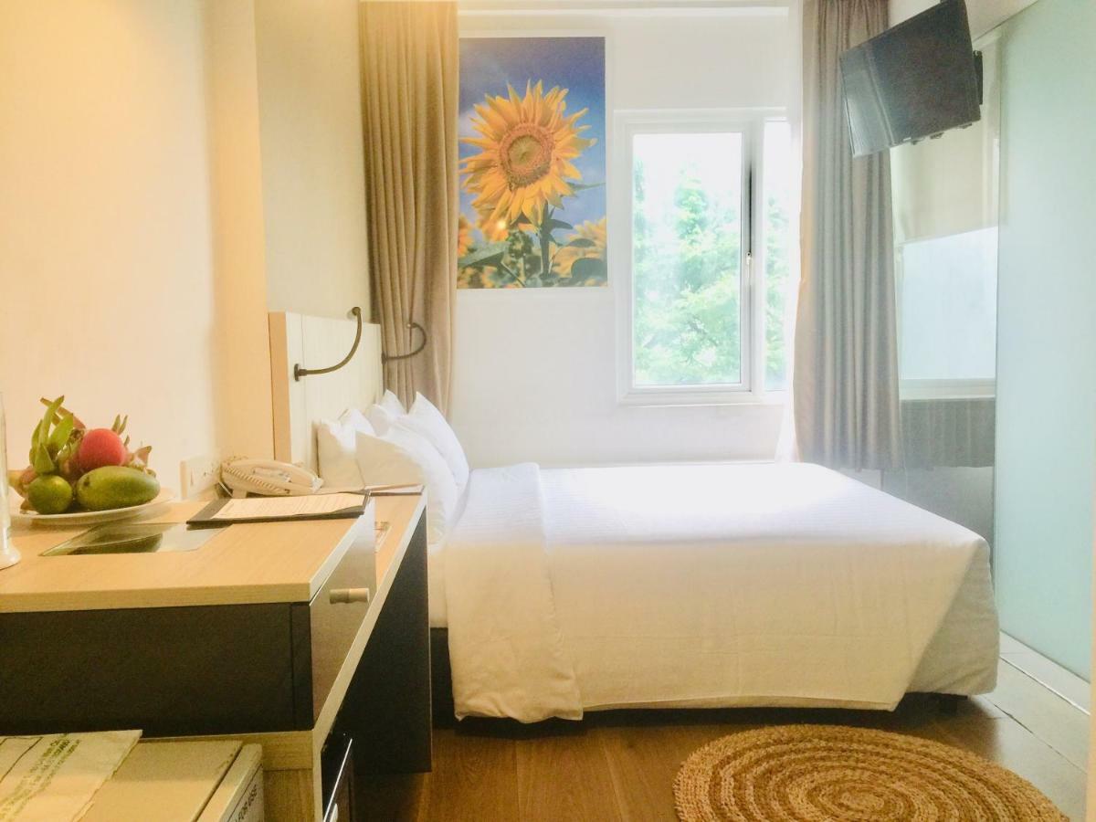 Deluxe City View Room
