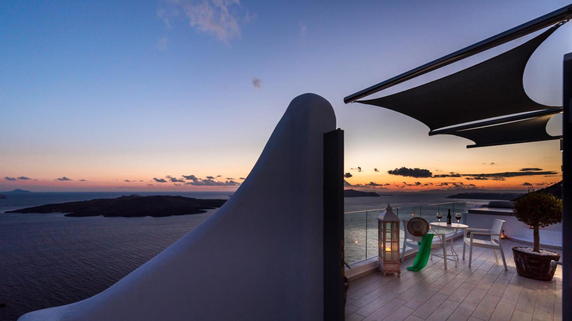 Cave House Suite Caldera View