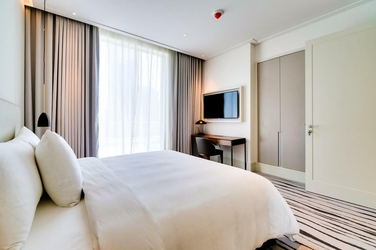 Two-Bedroom Apartment City View