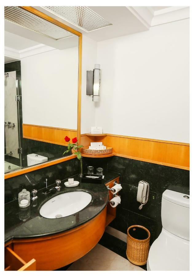 Premier Room