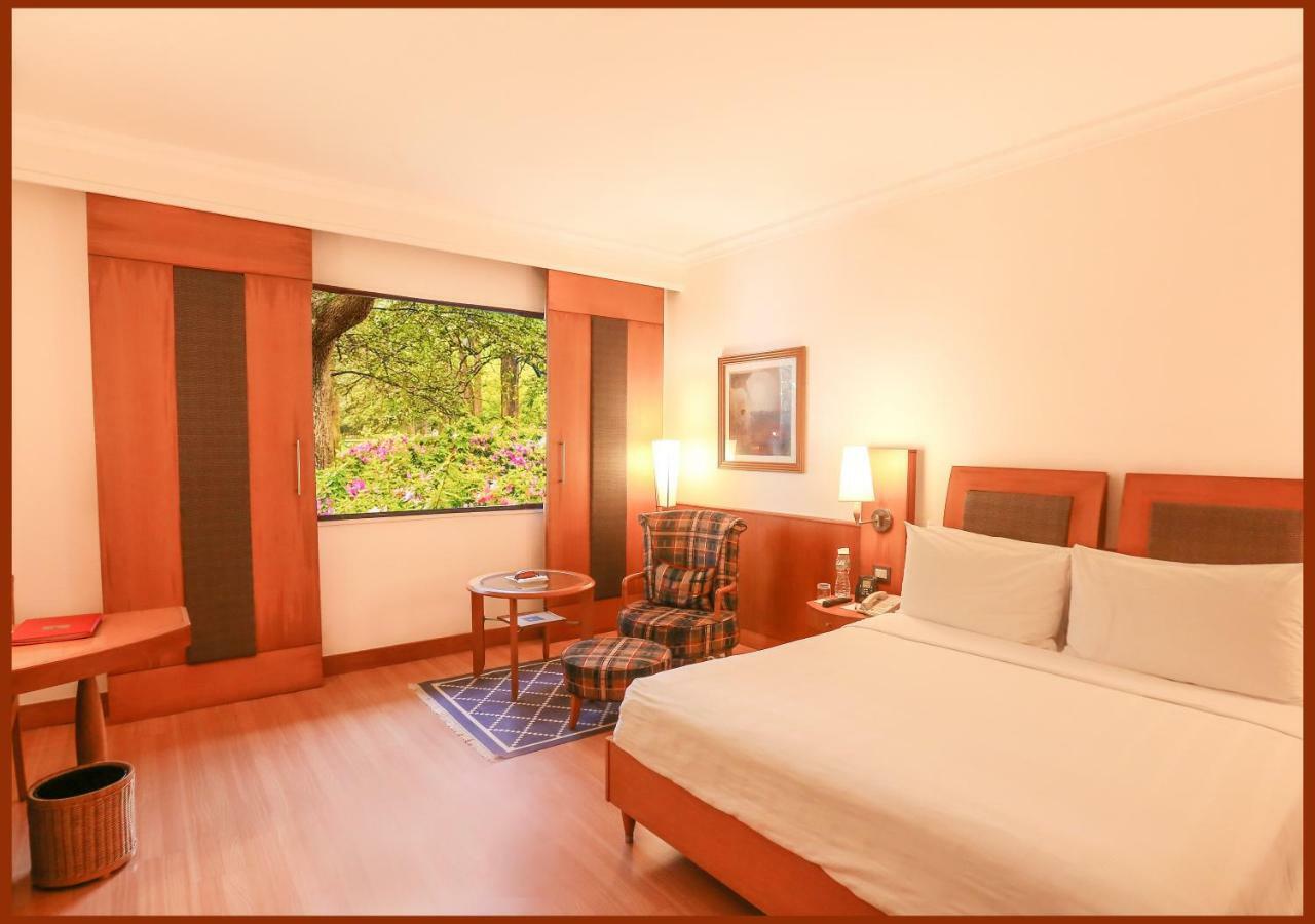 Premier Room King Bed