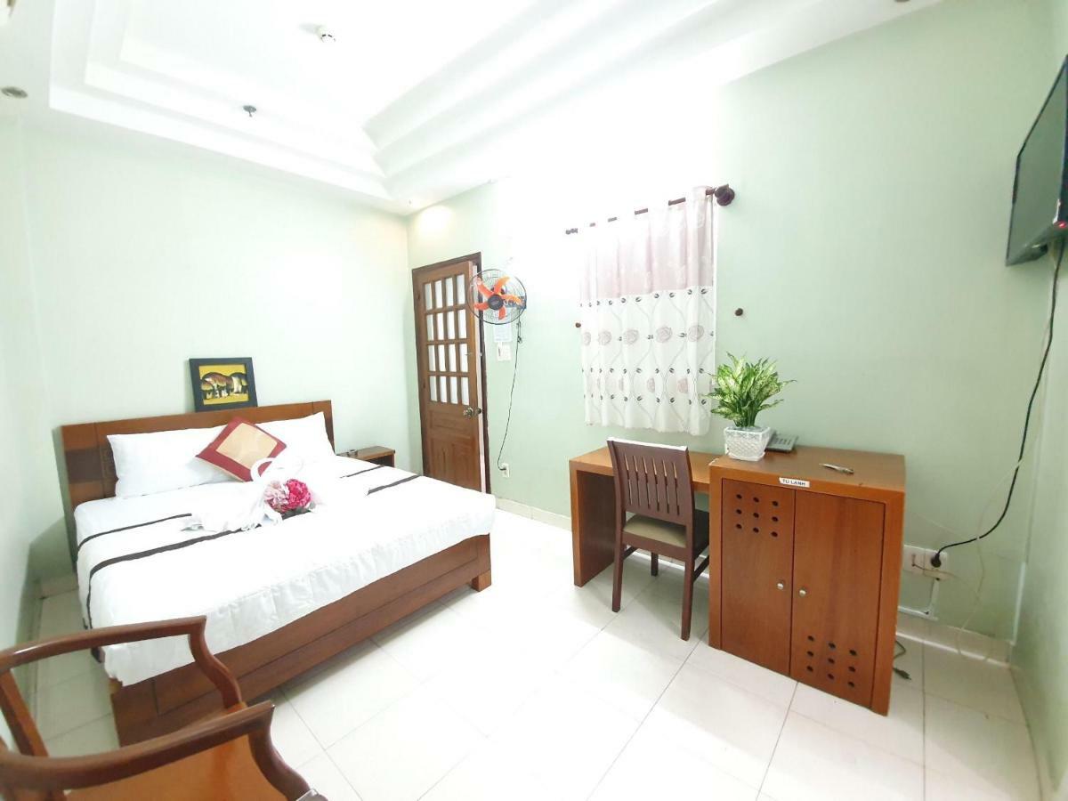 Large Double Room