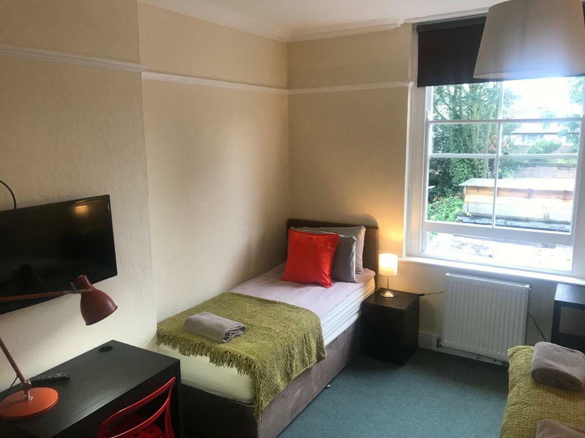 Classic Triple Room