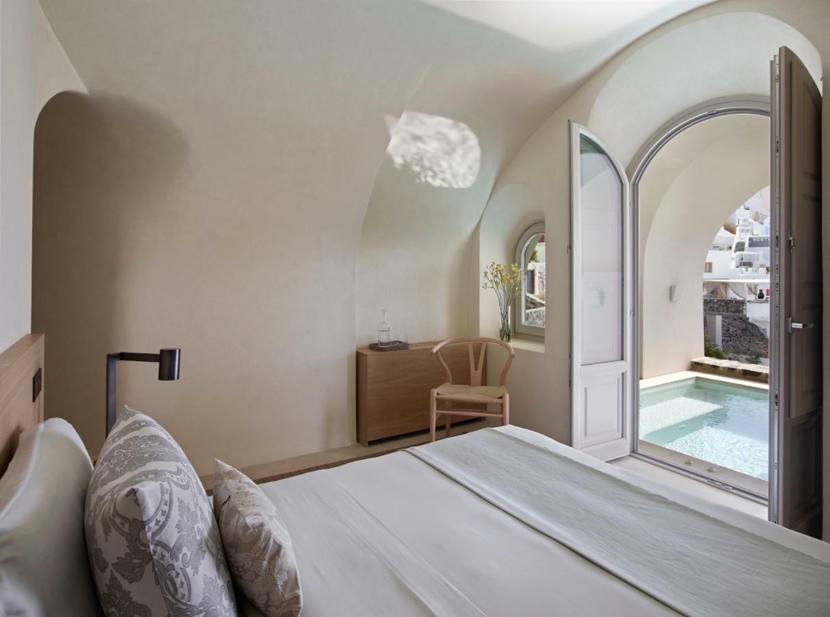 Terra Suite Private Plunge Pool Caldera View