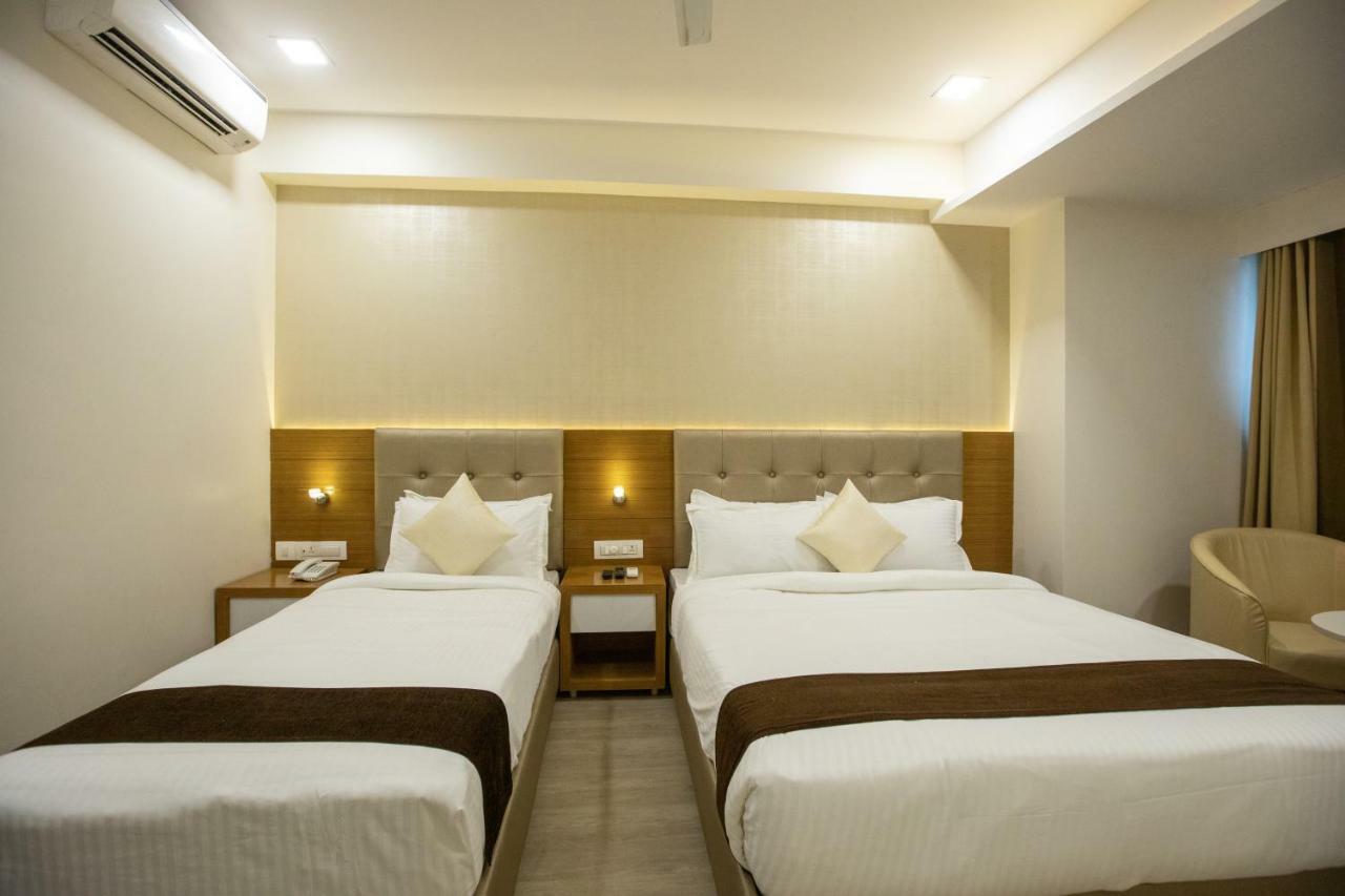 Executive Triple Room