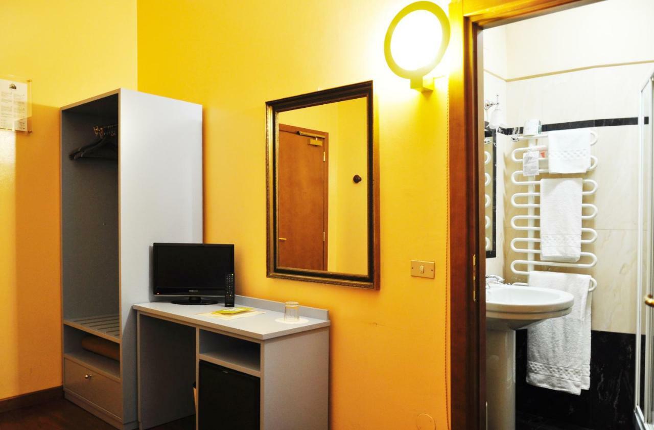 Small Single Room