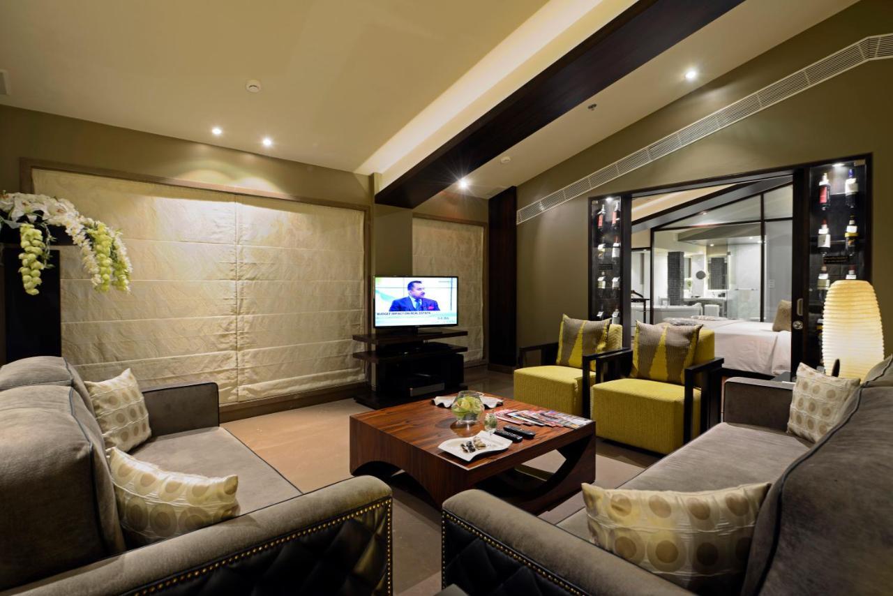 Presidential Suite on food beverages