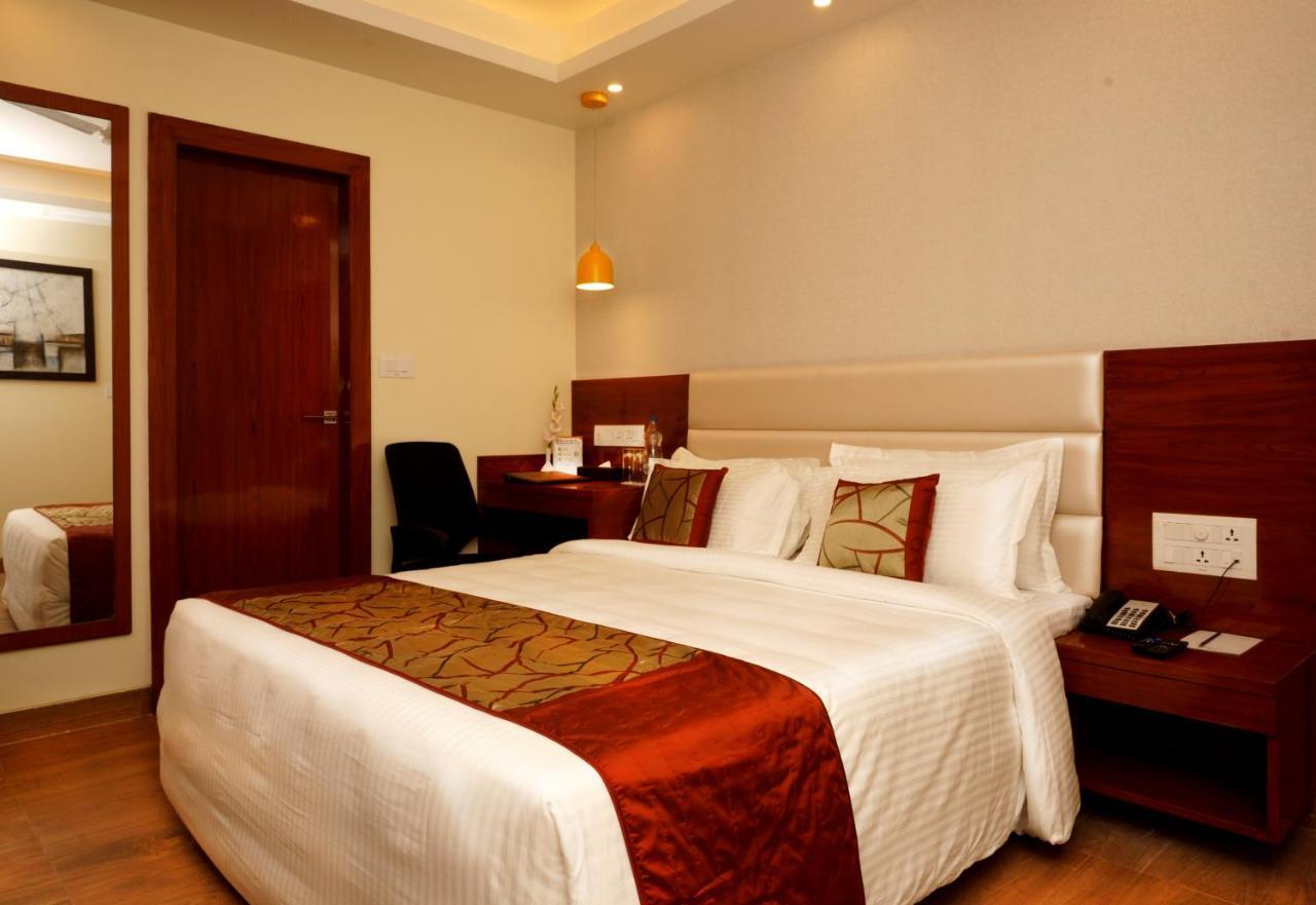 Club Room
