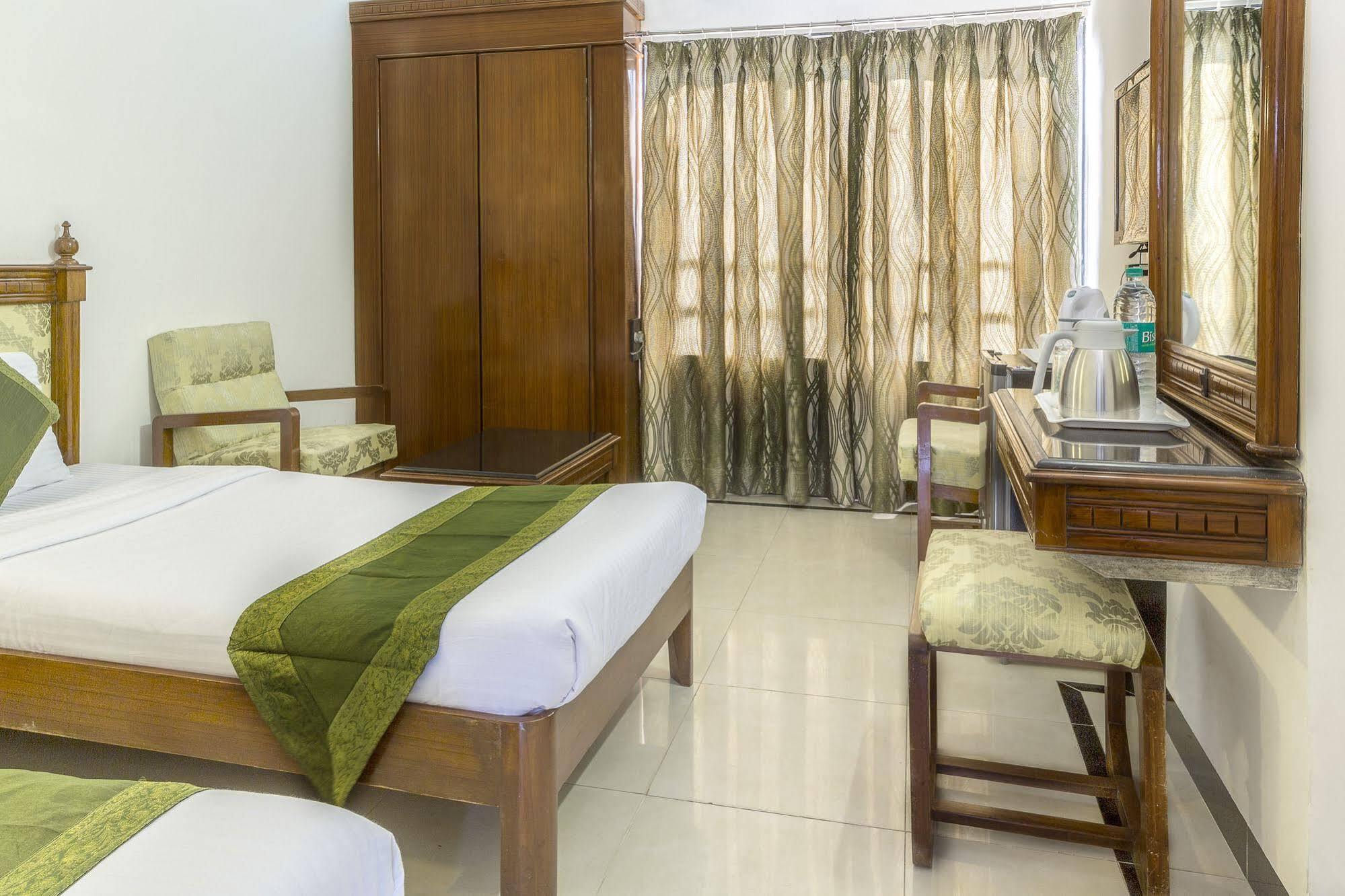 [Sanitized] Standard Double Room