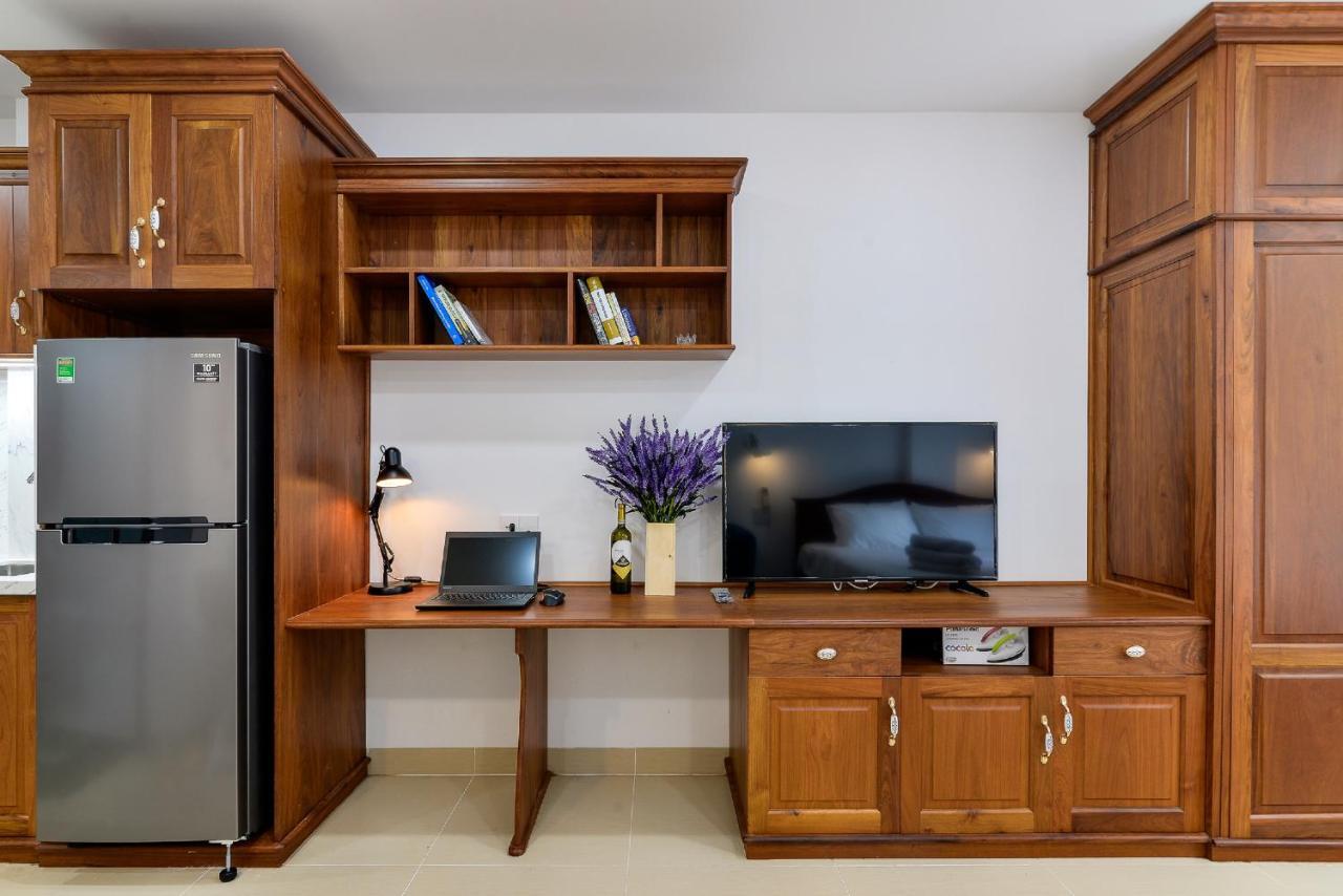 Executive Studio