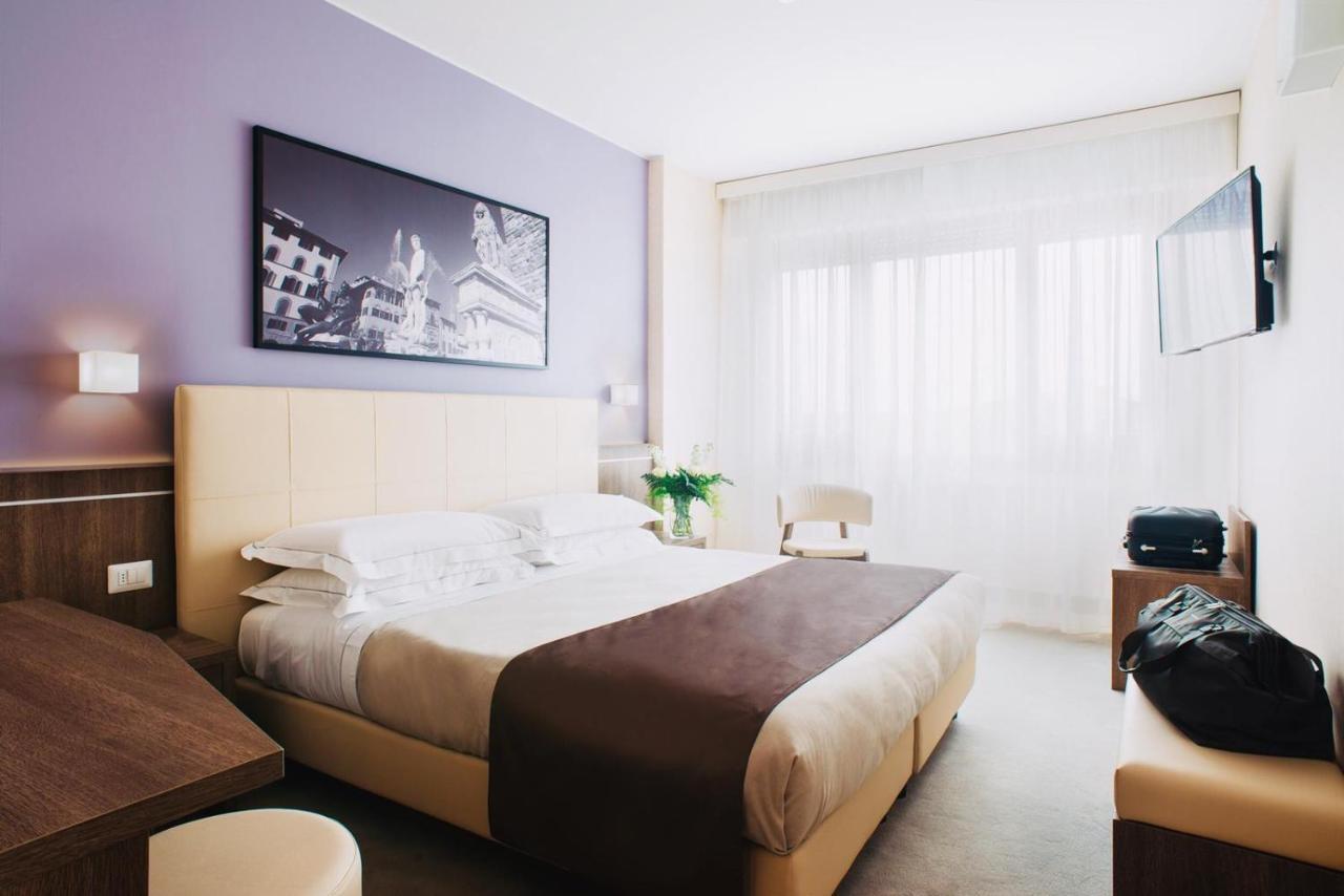 Double Room (1 Adult)