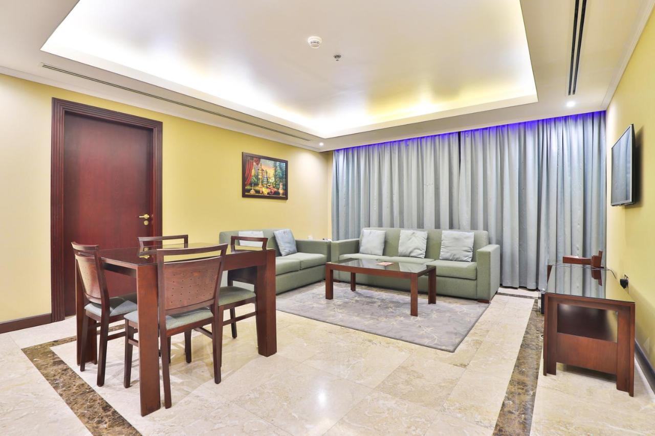 Deluxe Two-Bedroom Apartment