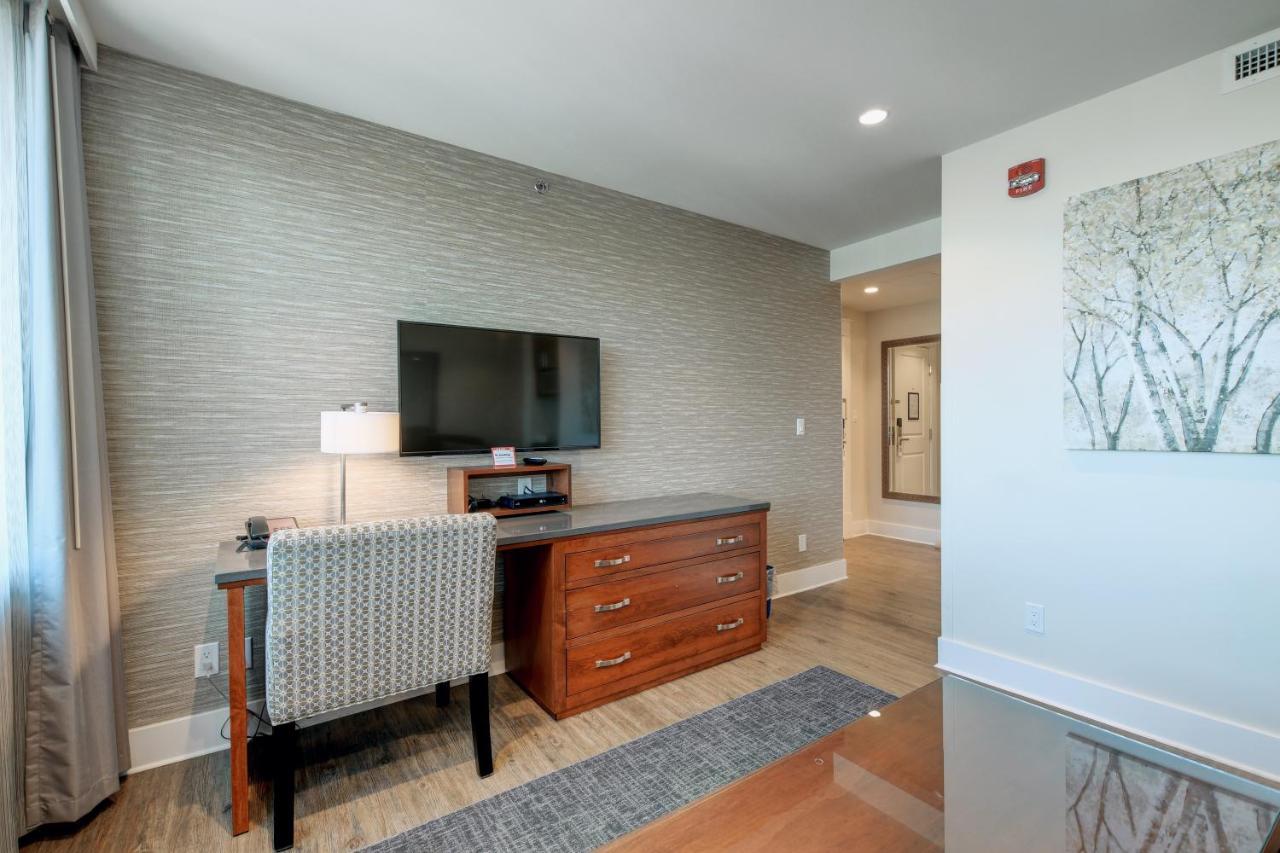 King Suite with City View,966853285:JPEG