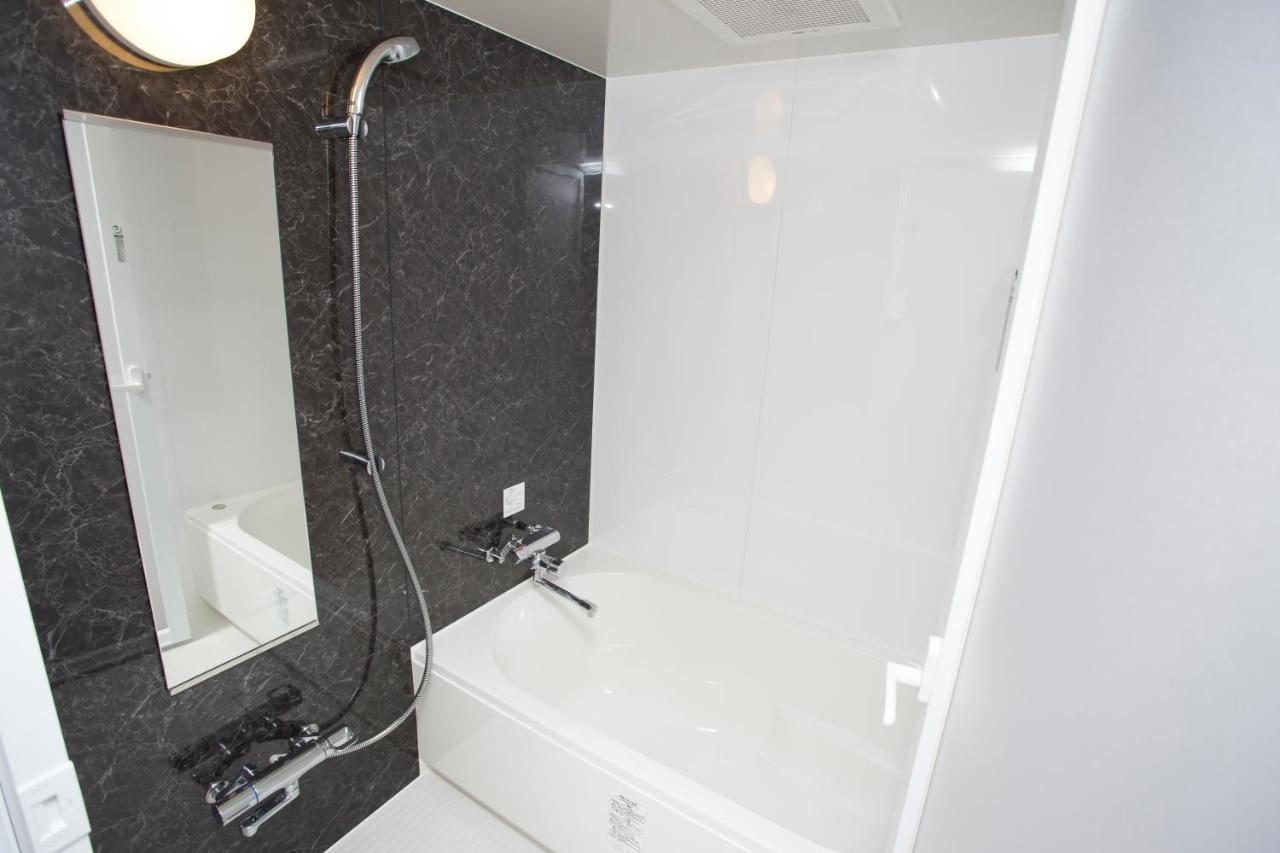 Quadruple Room Bathroom
