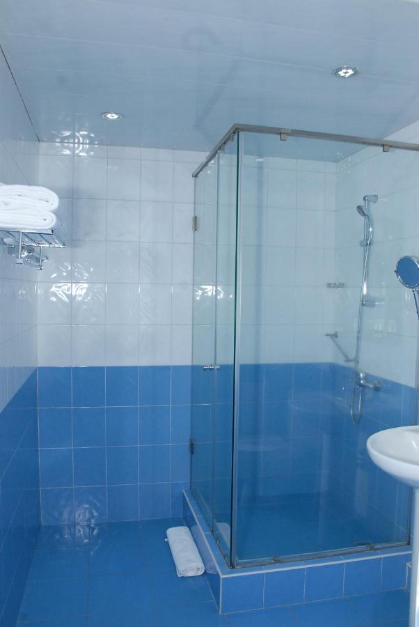 Single Room,1588587493:JPEG