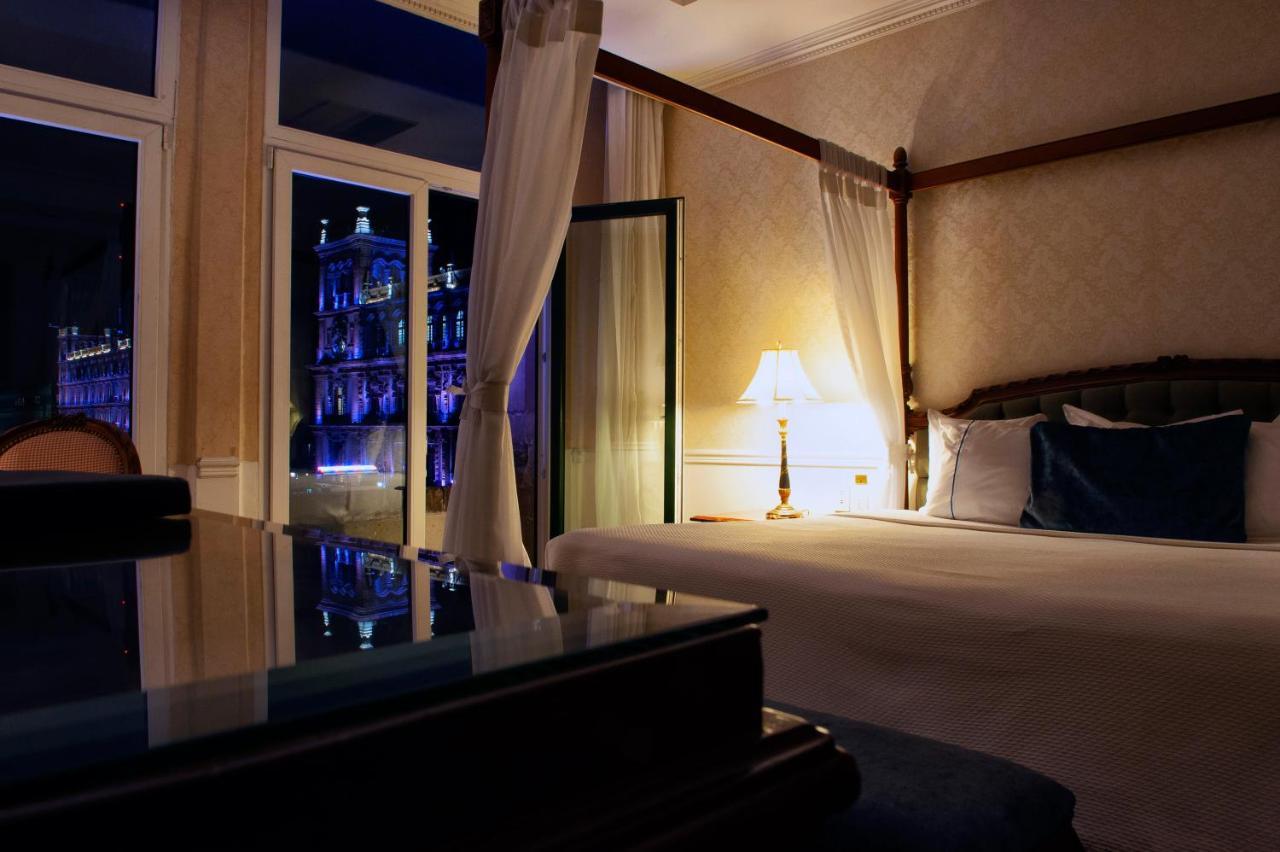 Master Suite Zocalo View