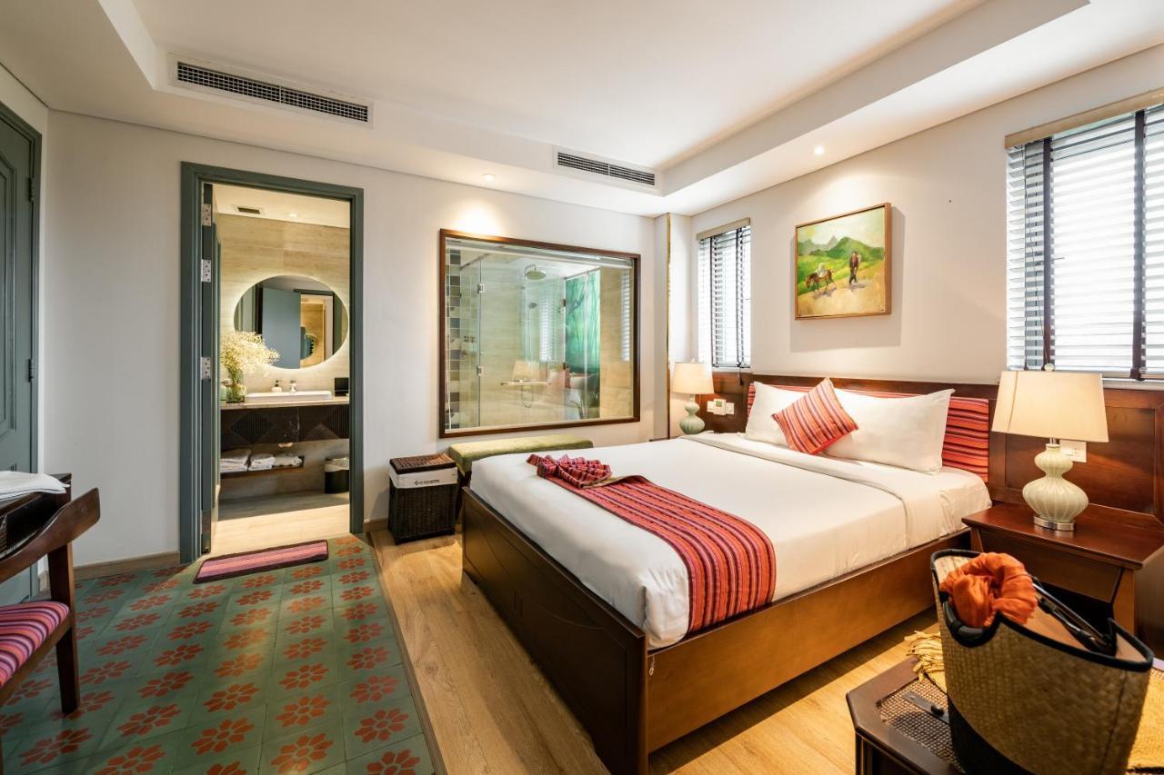 Deluxe Double Room Afternoon Tea On Rooftop