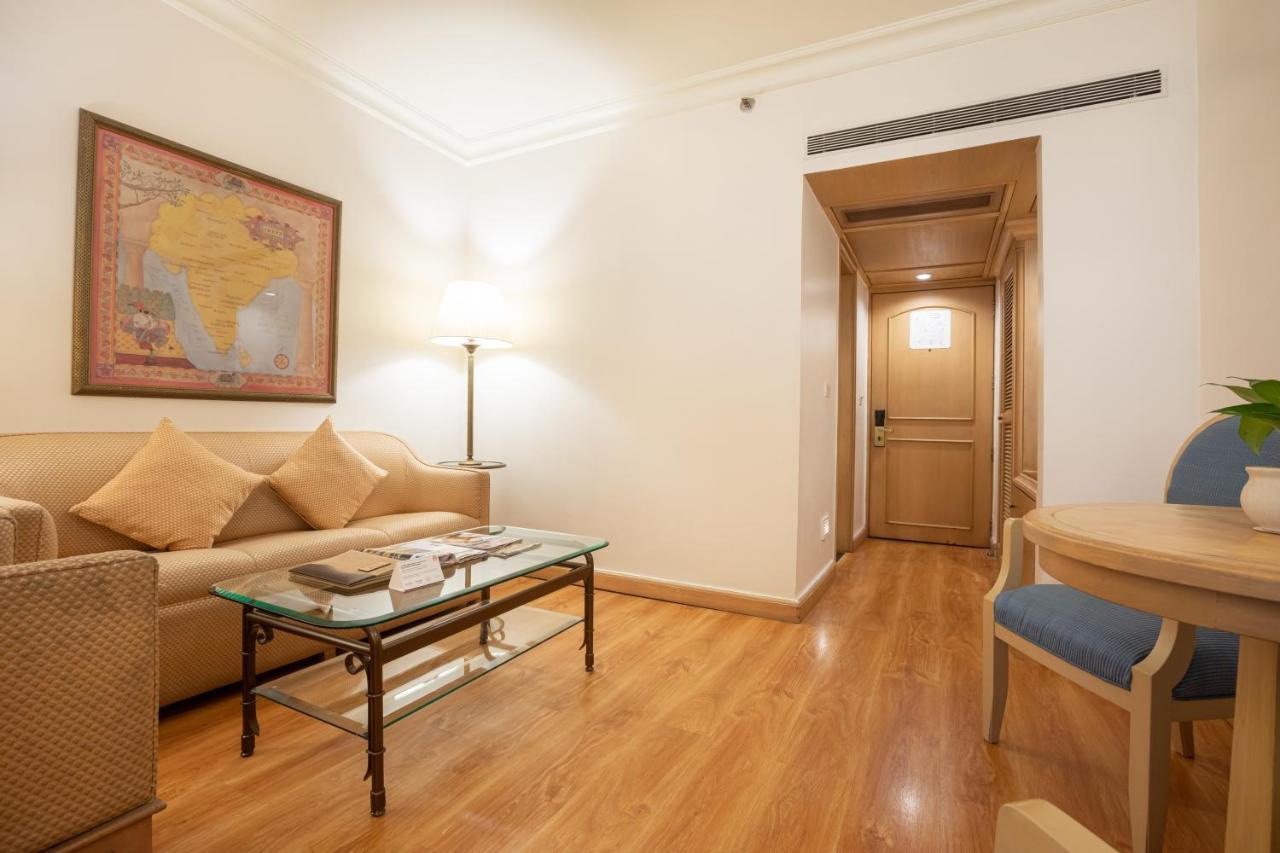 Executive Room Queen or Twin bed