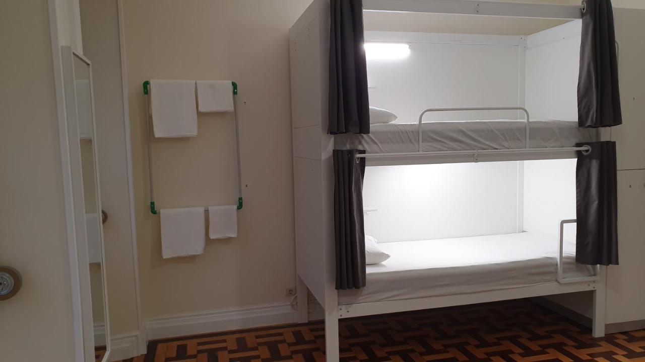 Bed 6-Bed Mixed Dormitory Room