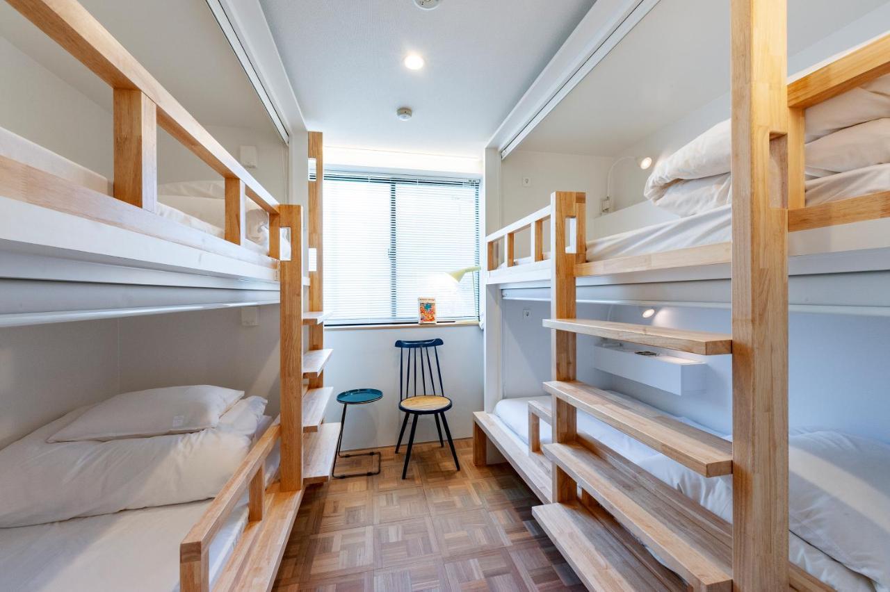 Quadruple Room with Shared Bathroom,989775856:JPEG