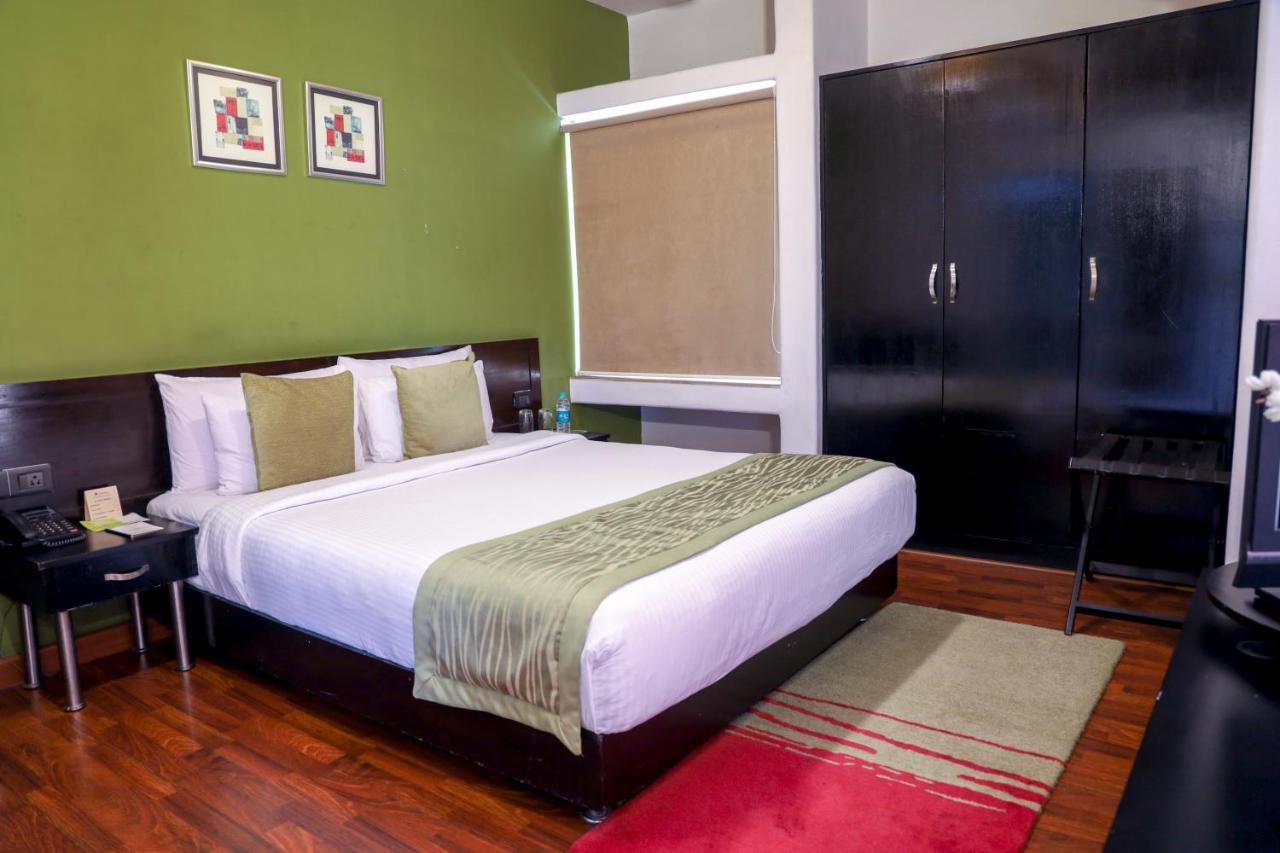 Executive Suite on Food & Beverages