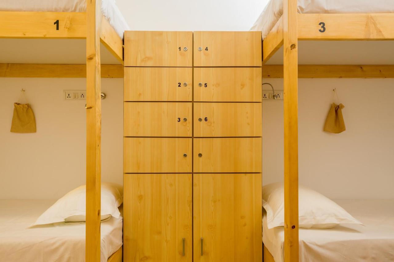Bed 8-Bed Mixed Dormitory Room